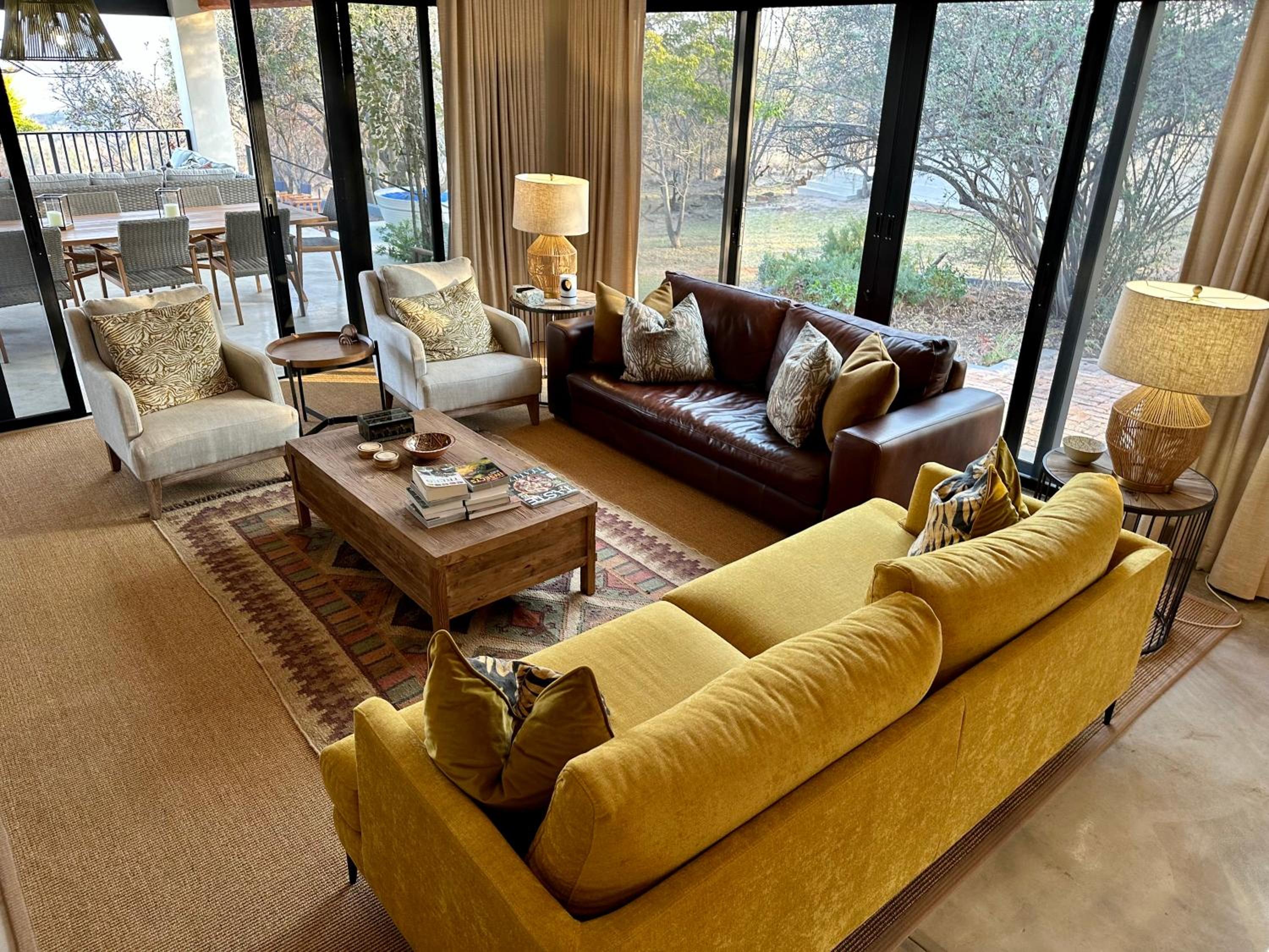 Luxury Villa photo 1