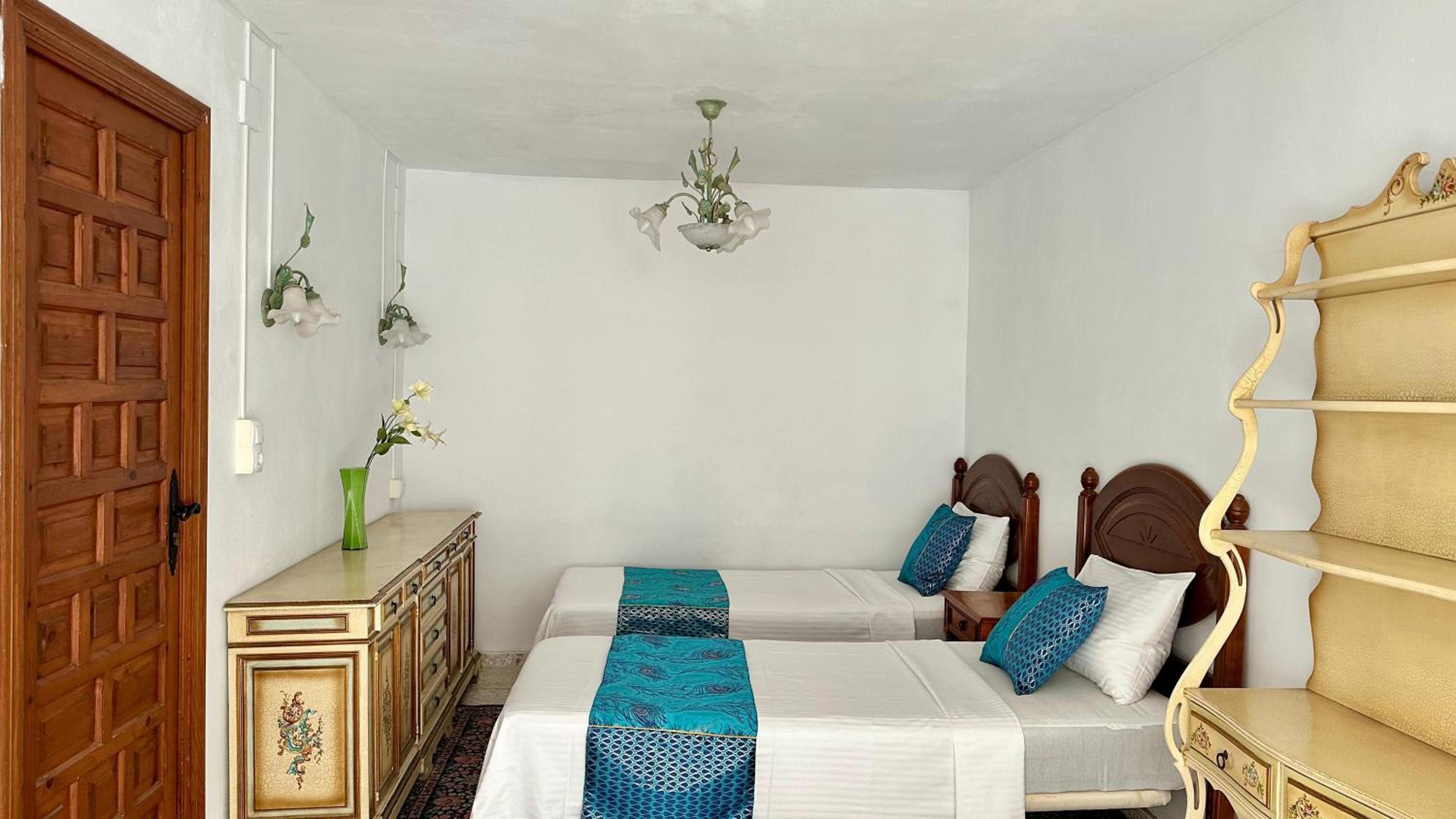 Three-Bedroom House photo 2