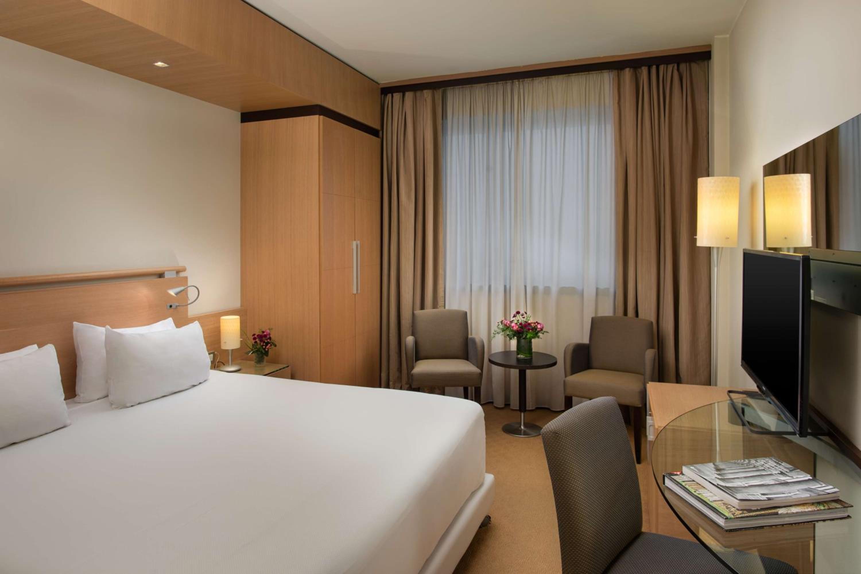 Standard Double Or Twin Room Free Parking - Photo 1