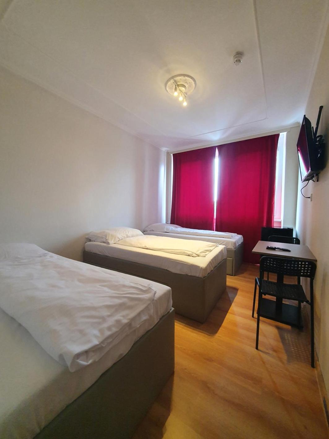 Triple Room with Private Bathroom