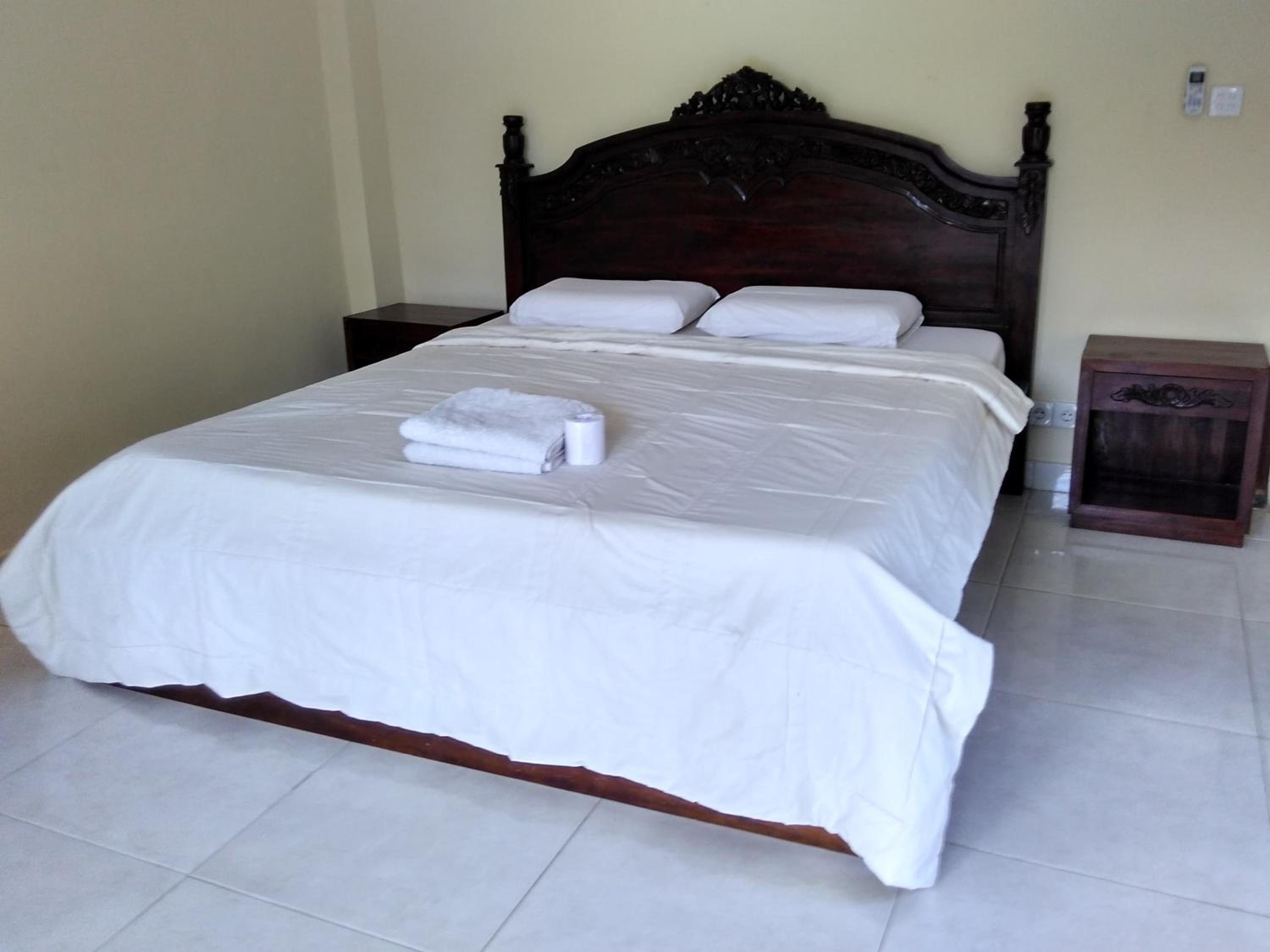 Three-Bedroom Villa photo 3