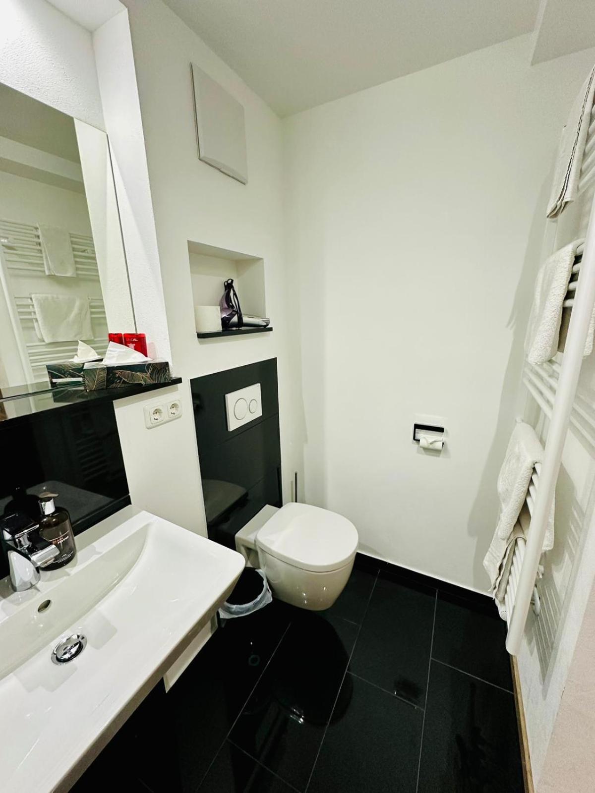 Double Room with Mountain View - Photo 5