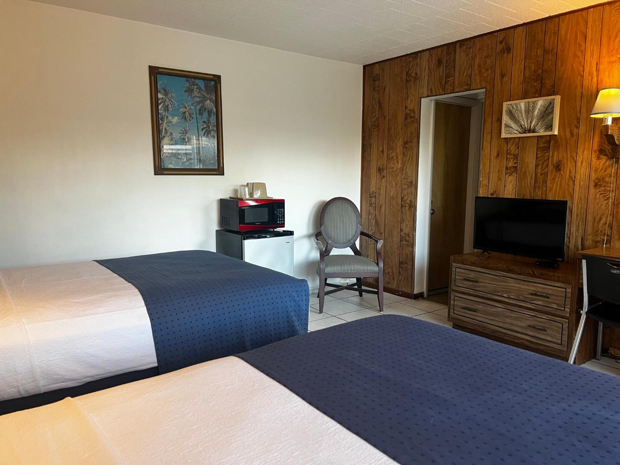 Double Room with Two Double Beds photo 1