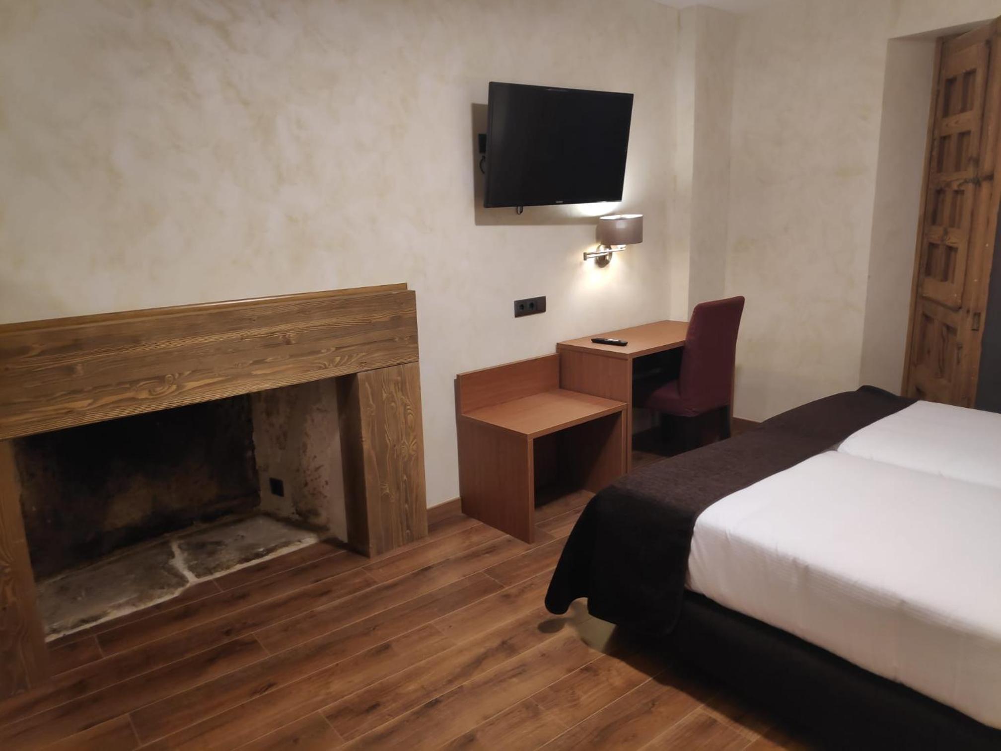 Deluxe Twin Room photo 2