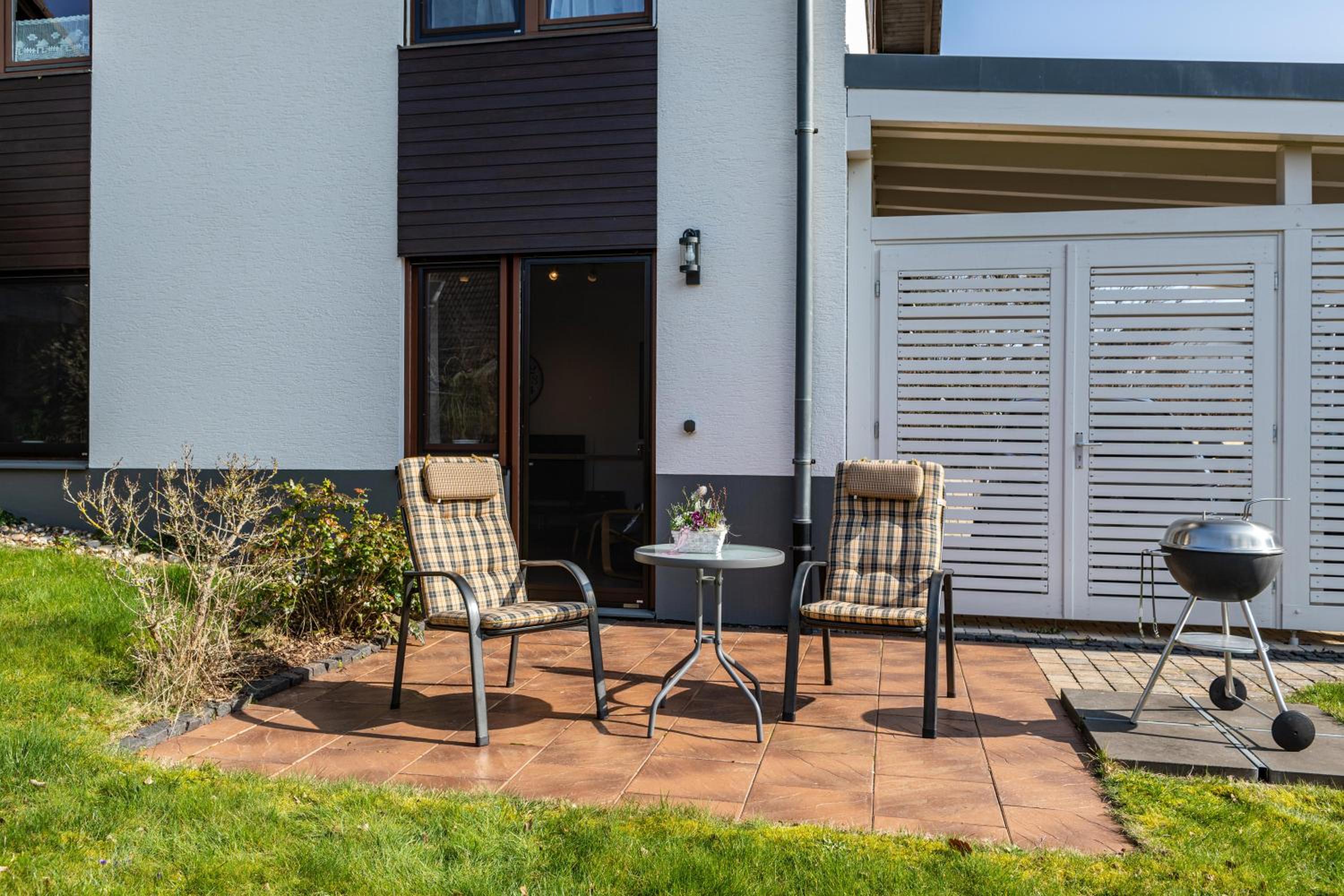 One-Bedroom Apartment with Garden View photo 2