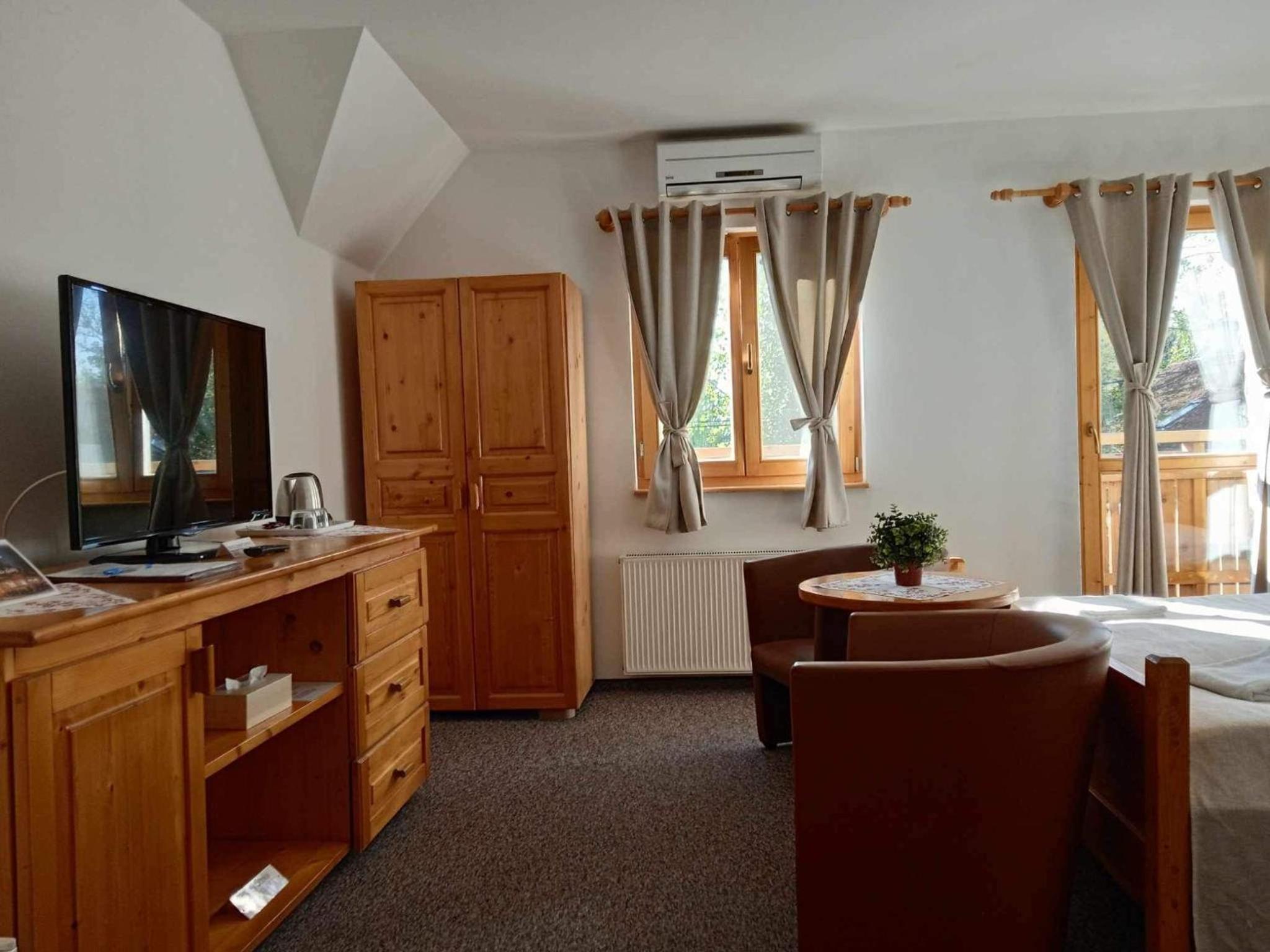 Superior Double Room - Photo 11