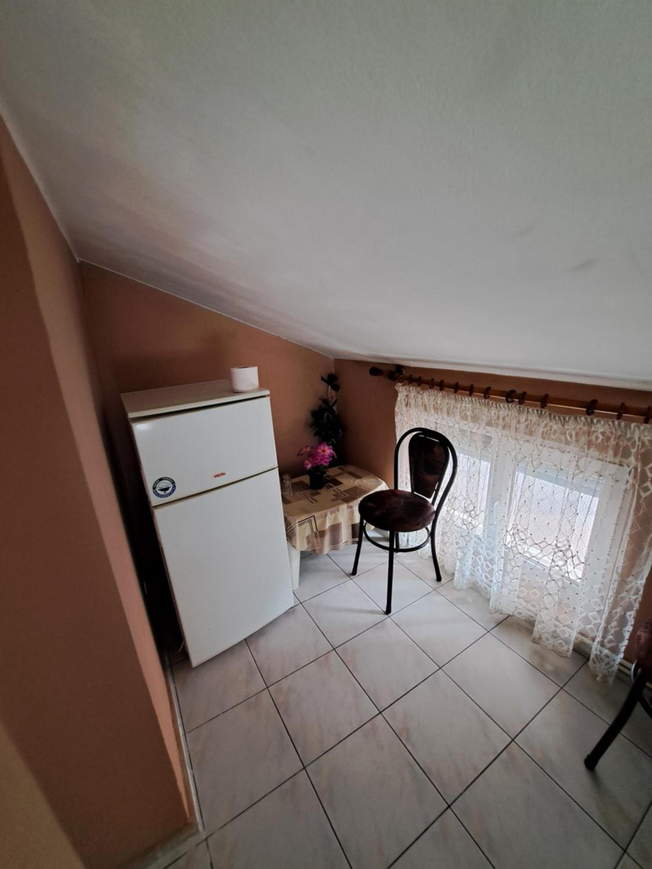 Triple Room with Private Bathroom photo 2