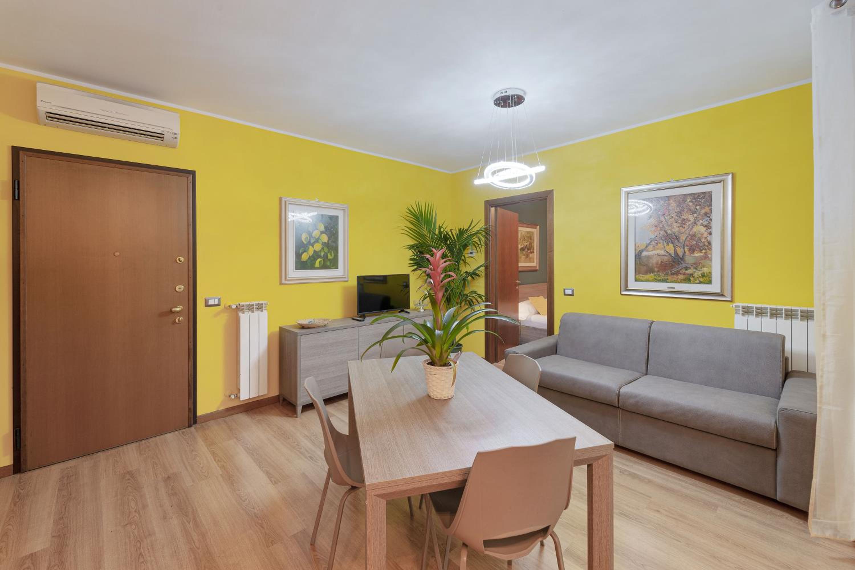 One-Bedroom Apartment