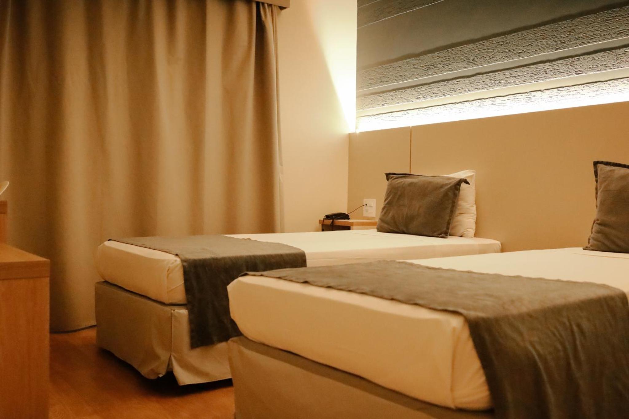Standard Twin Room photo 2