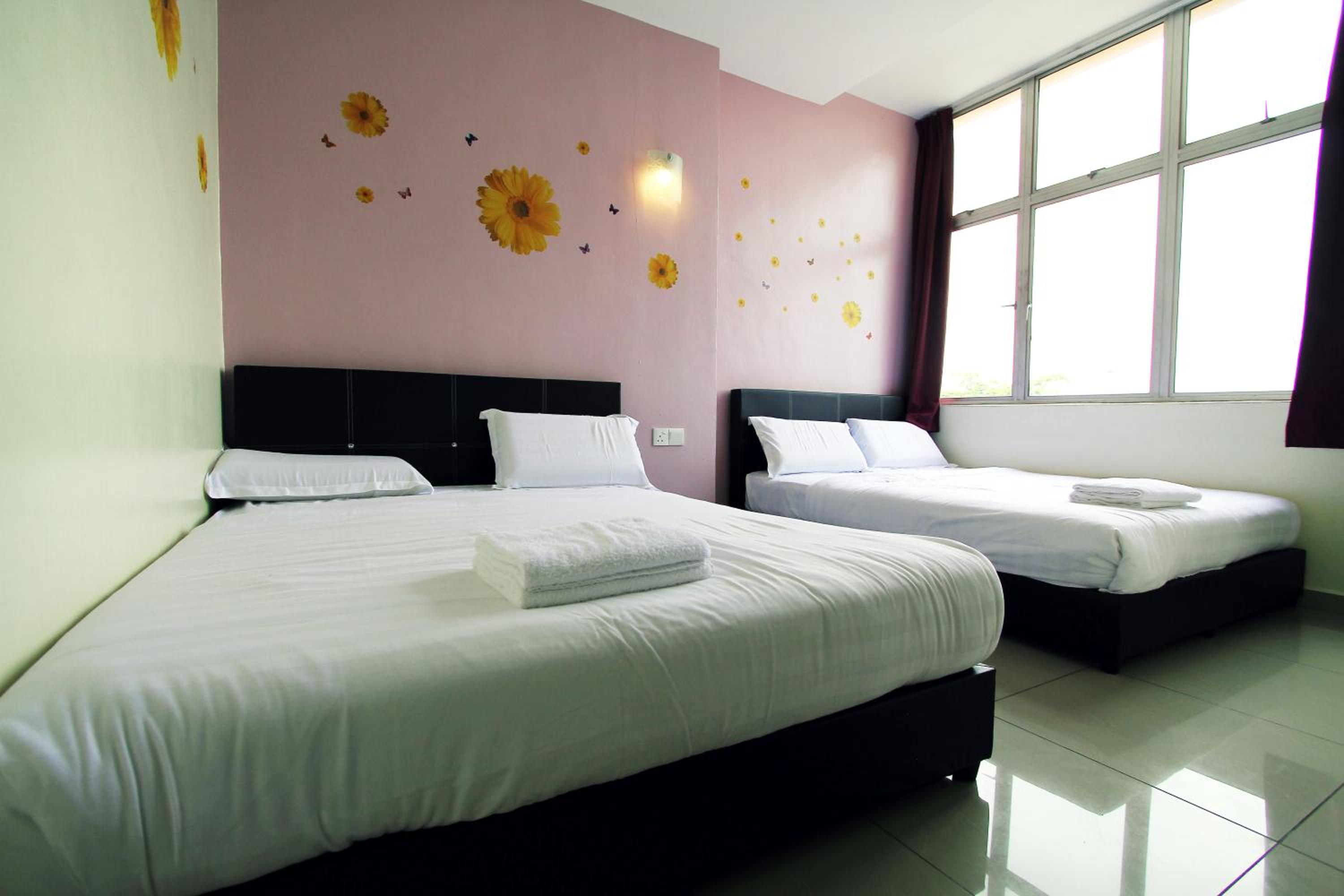 Deluxe Queen Room with Two Queen Beds