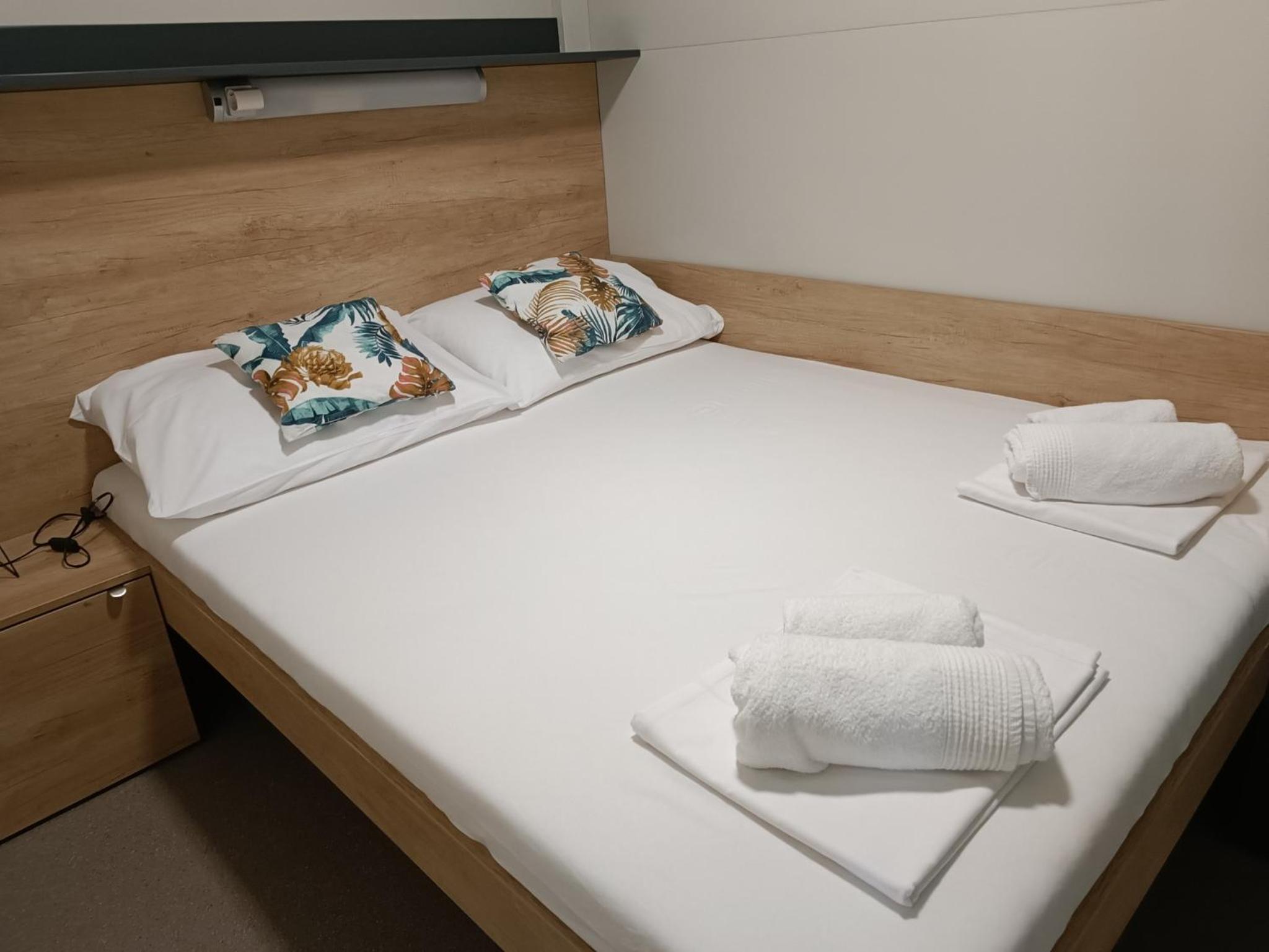 Mobile Home photo 3