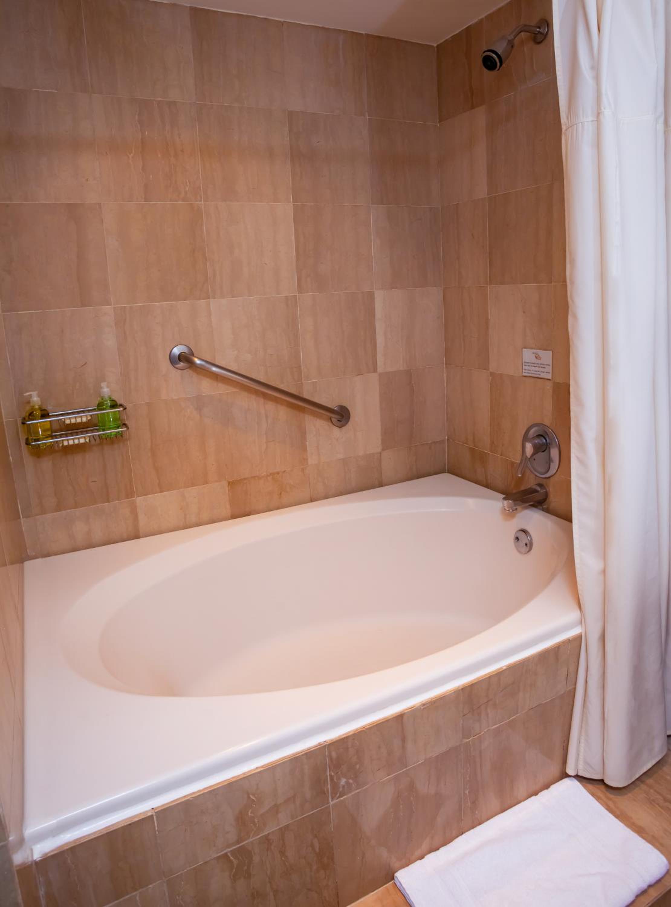 Deluxe Double Room with Bath photo 2
