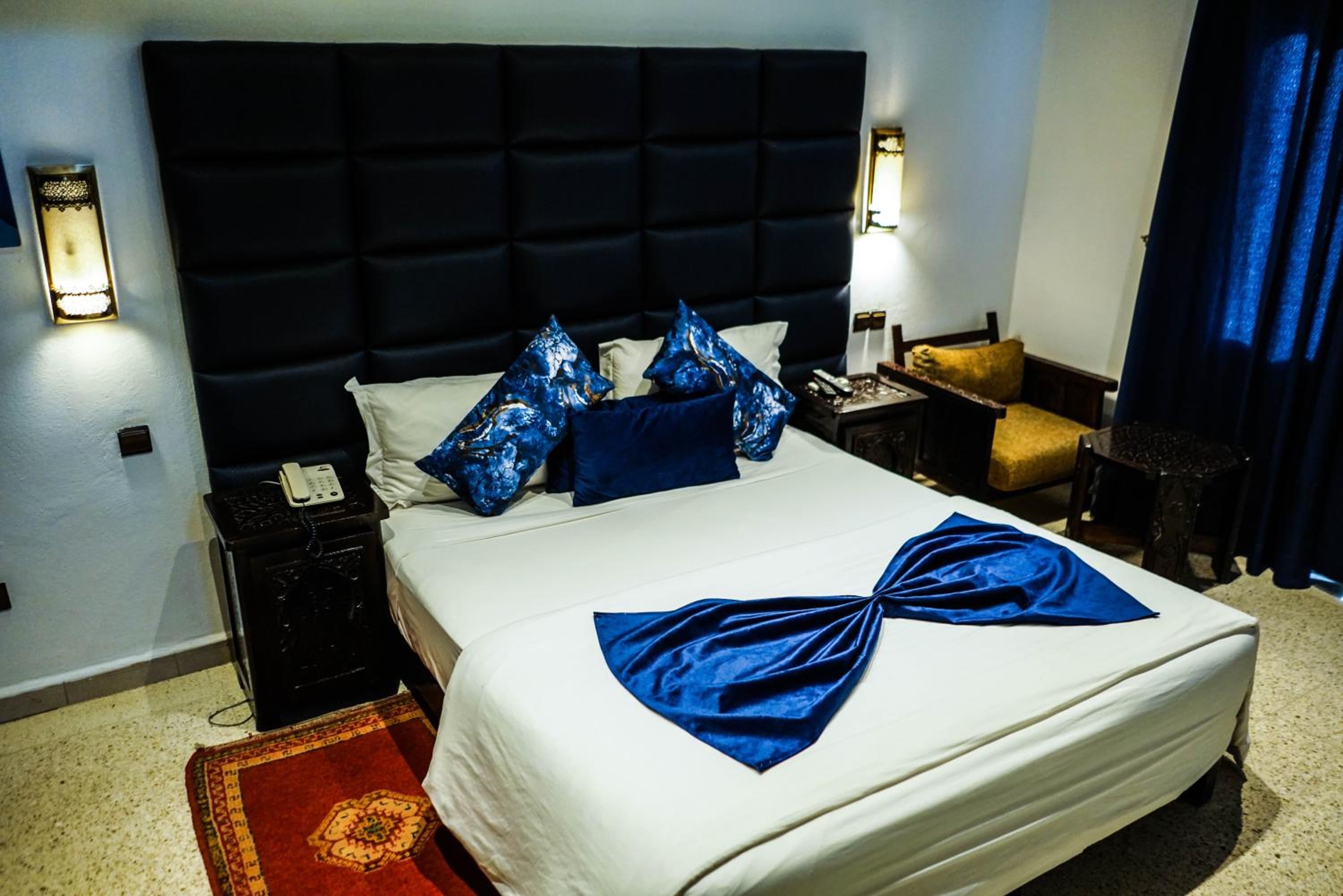 Standard Double Room - Photo 7