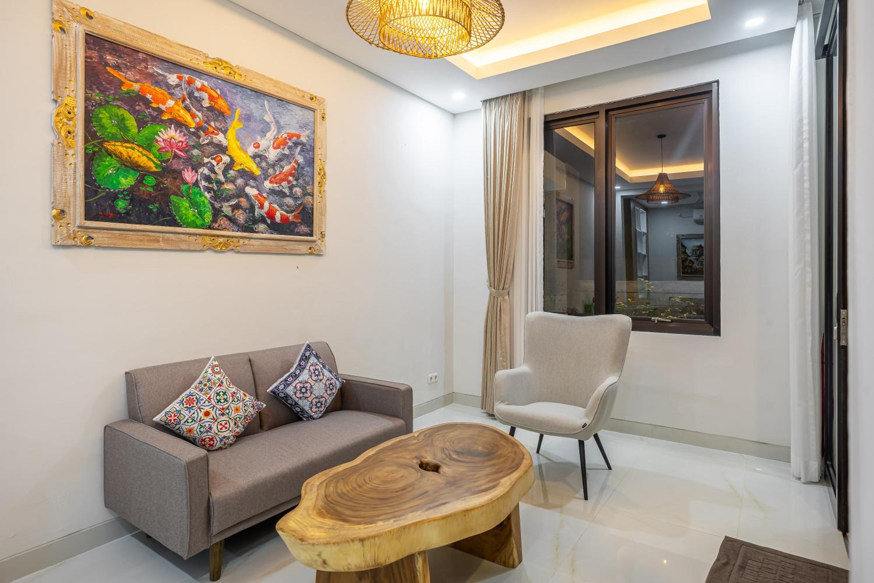 Three-Bedroom Villa photo 2