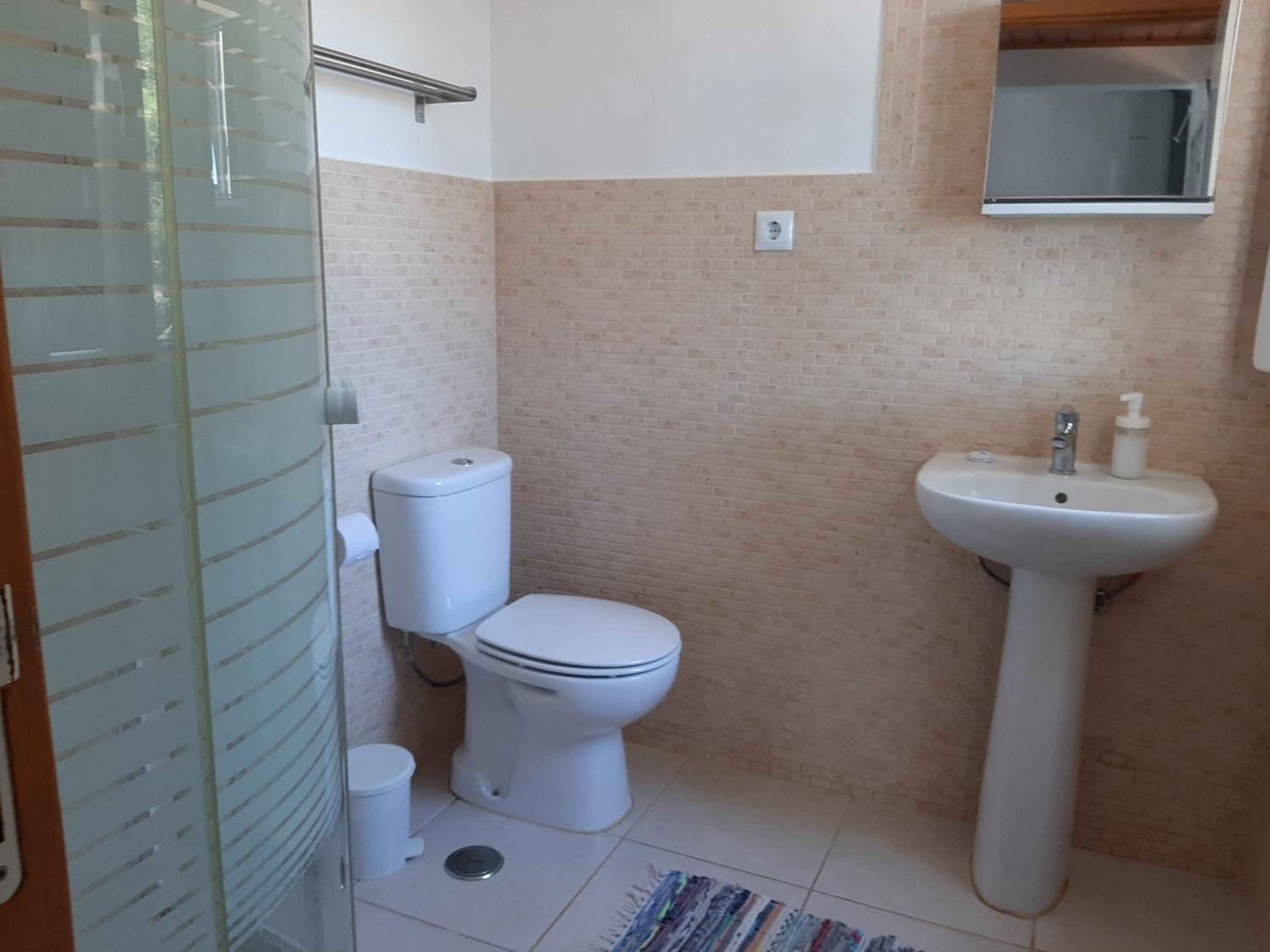 One-Bedroom House photo 2