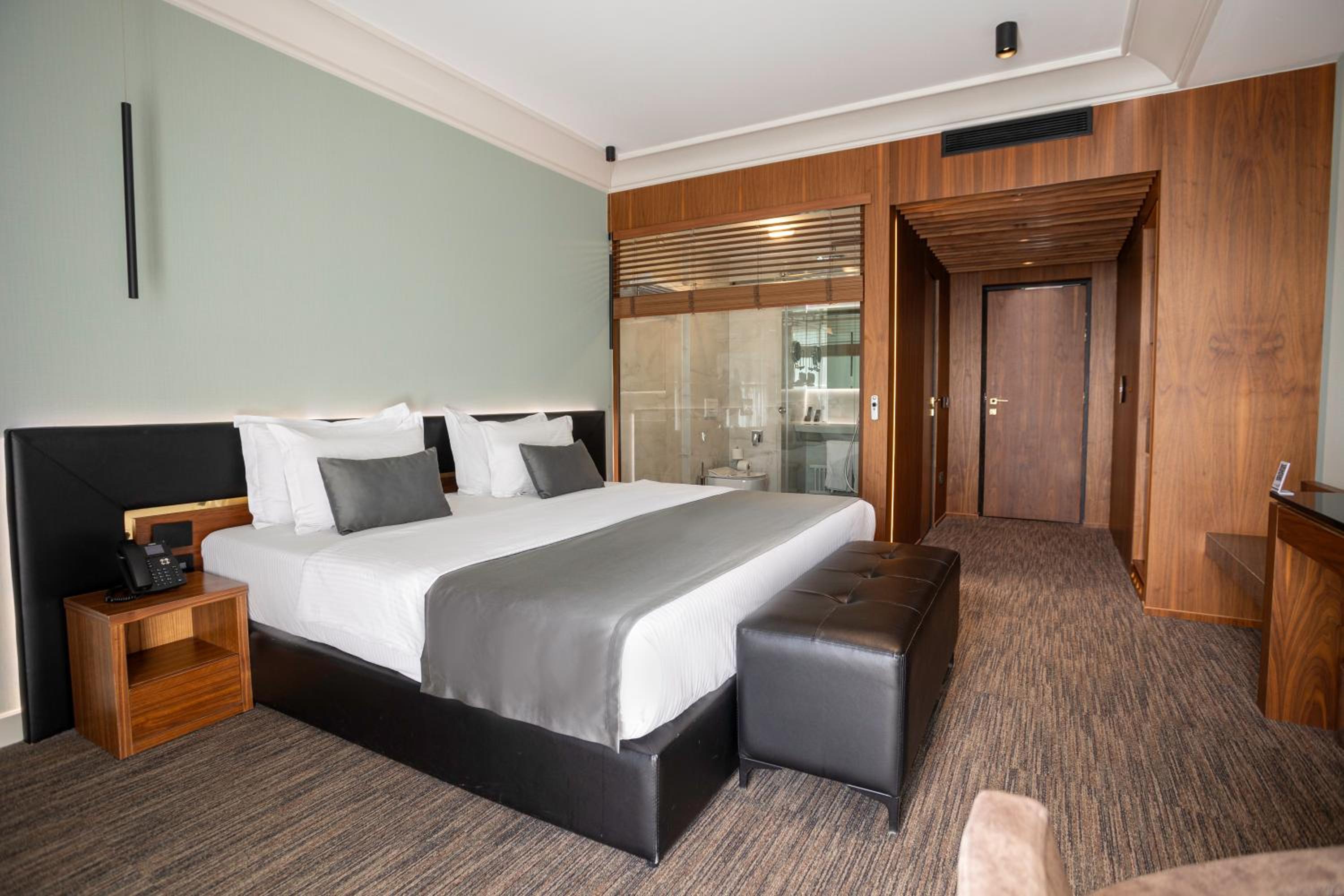 Double Room with Pool View photo 1