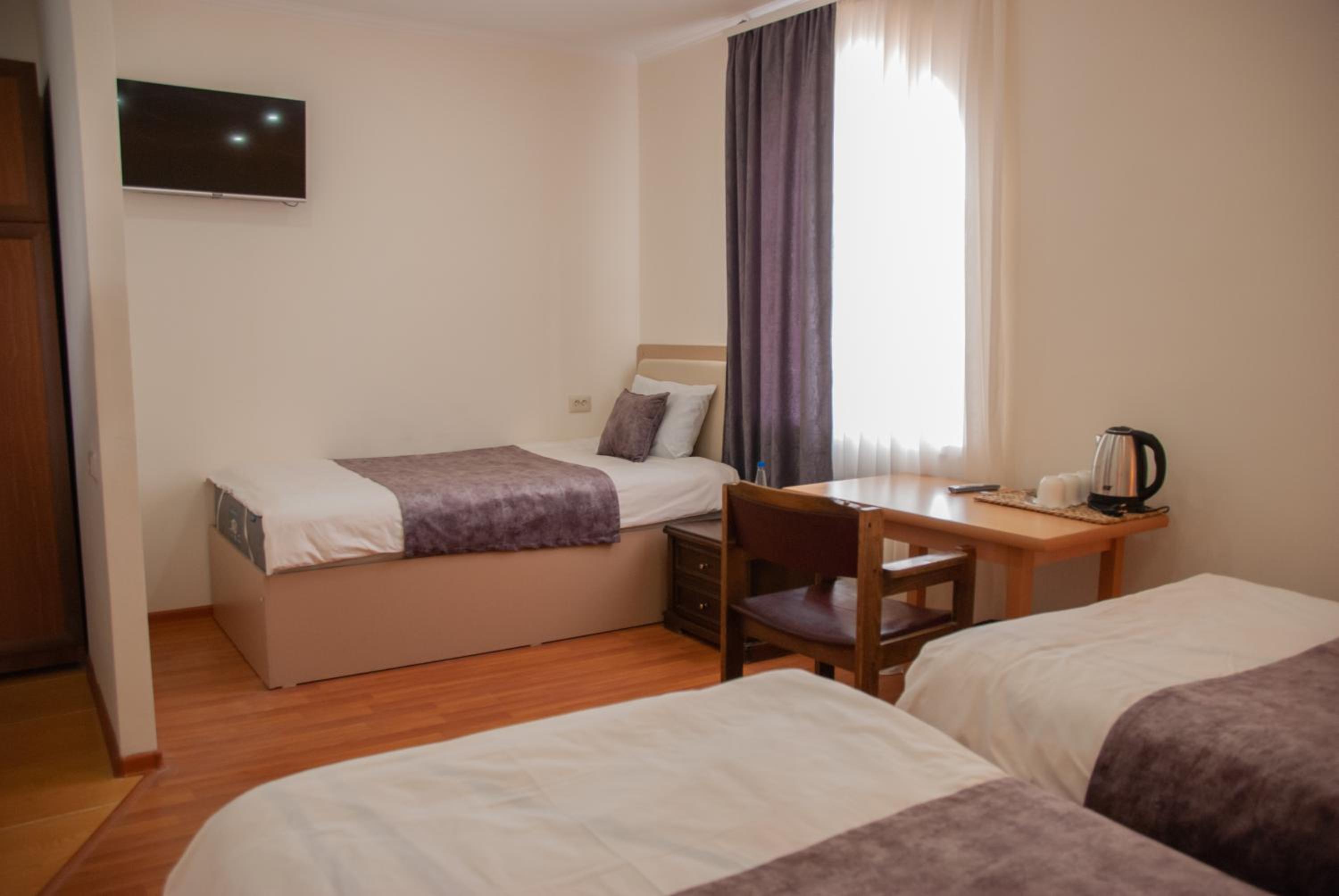 Triple Room with Private Bathroom