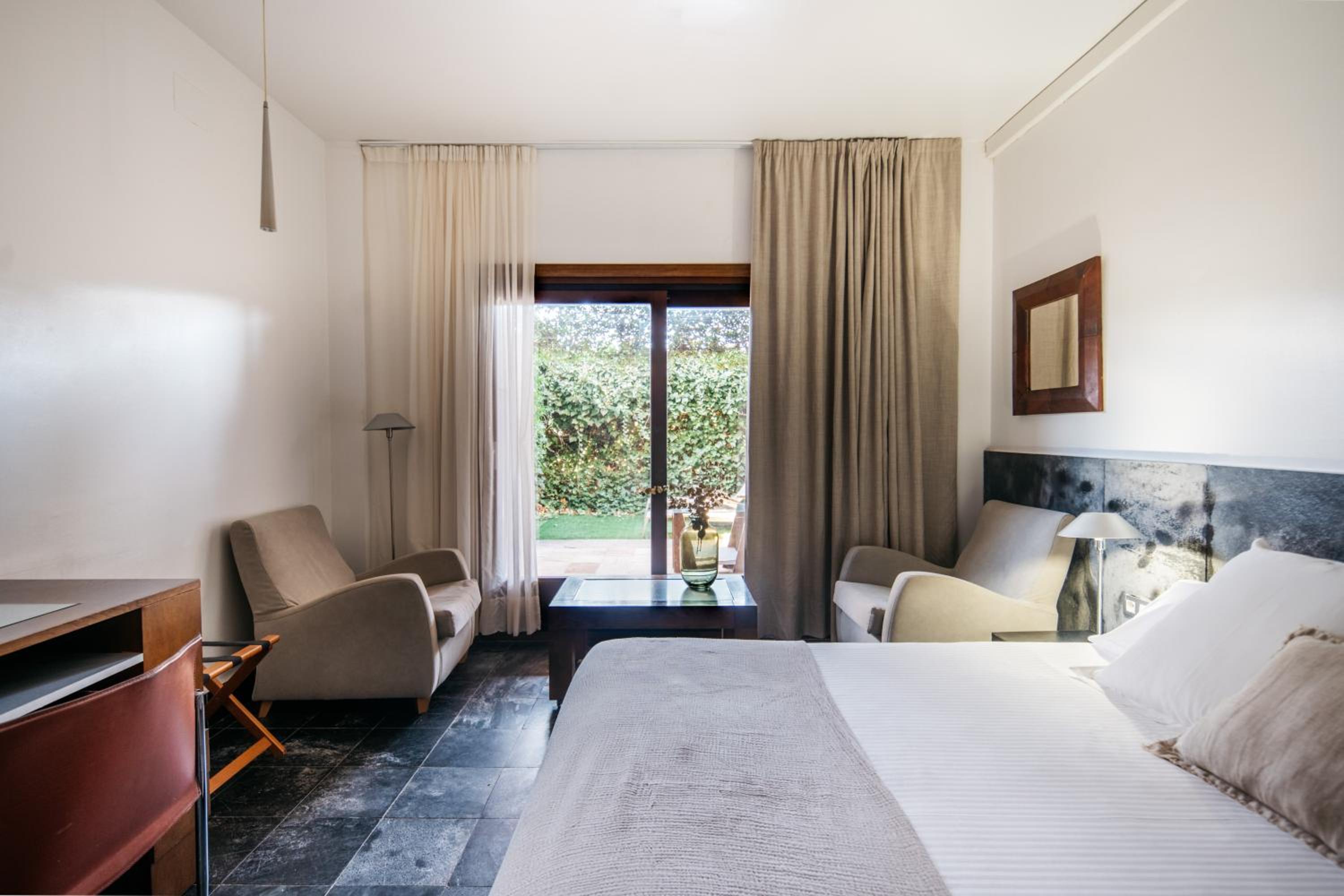 Superior Double or Twin Room with Terrace - Photo 4