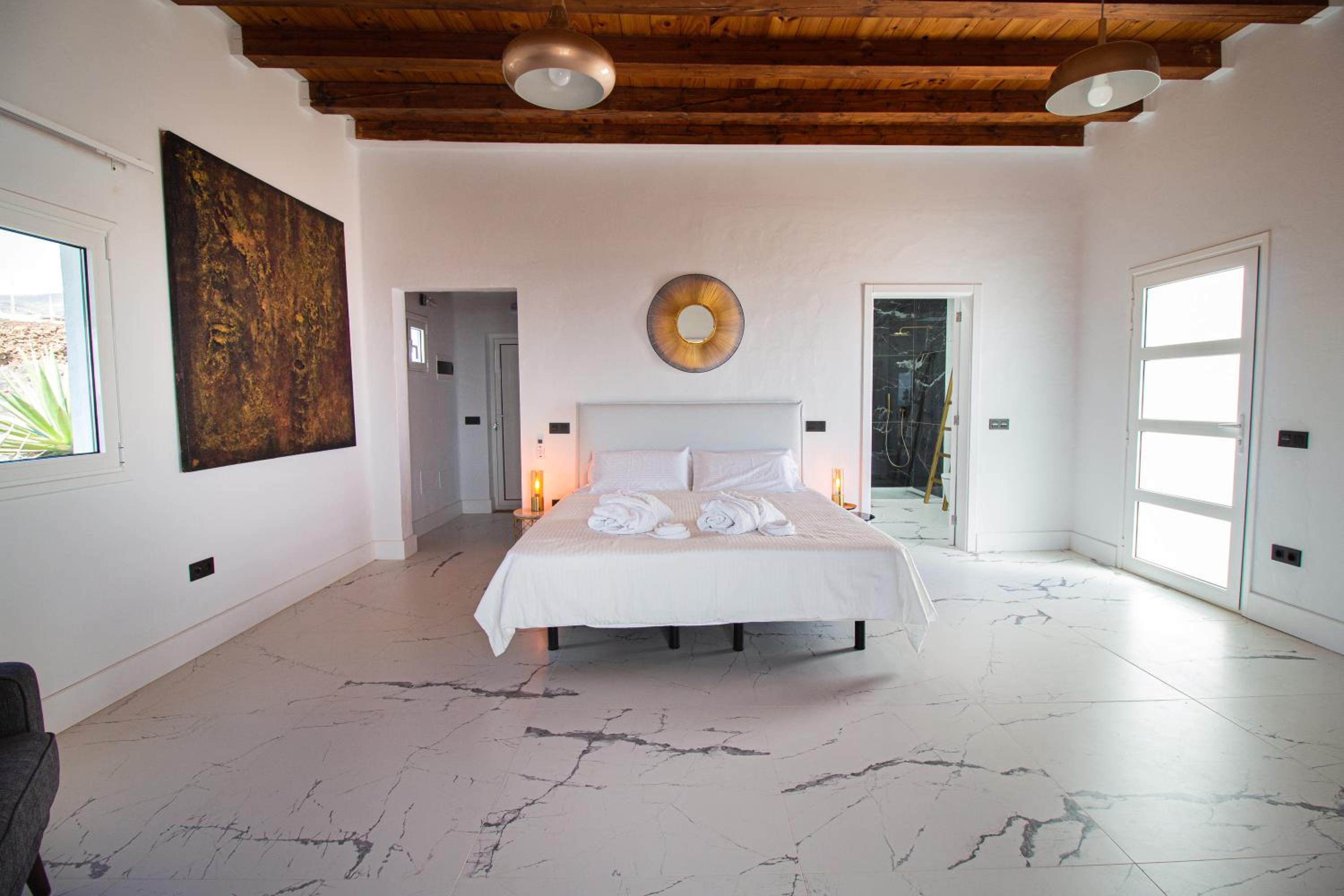 Villa With Sea View photo 3