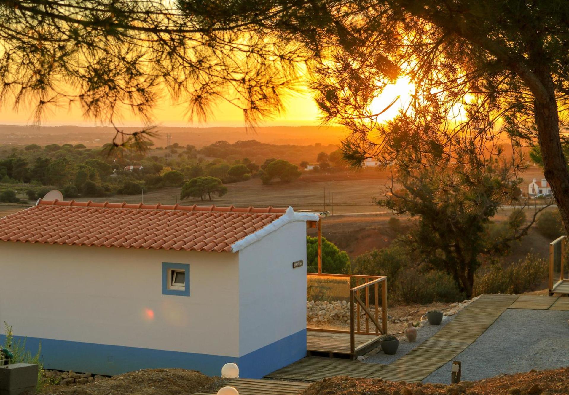 Bungalow with Sea View photo 2