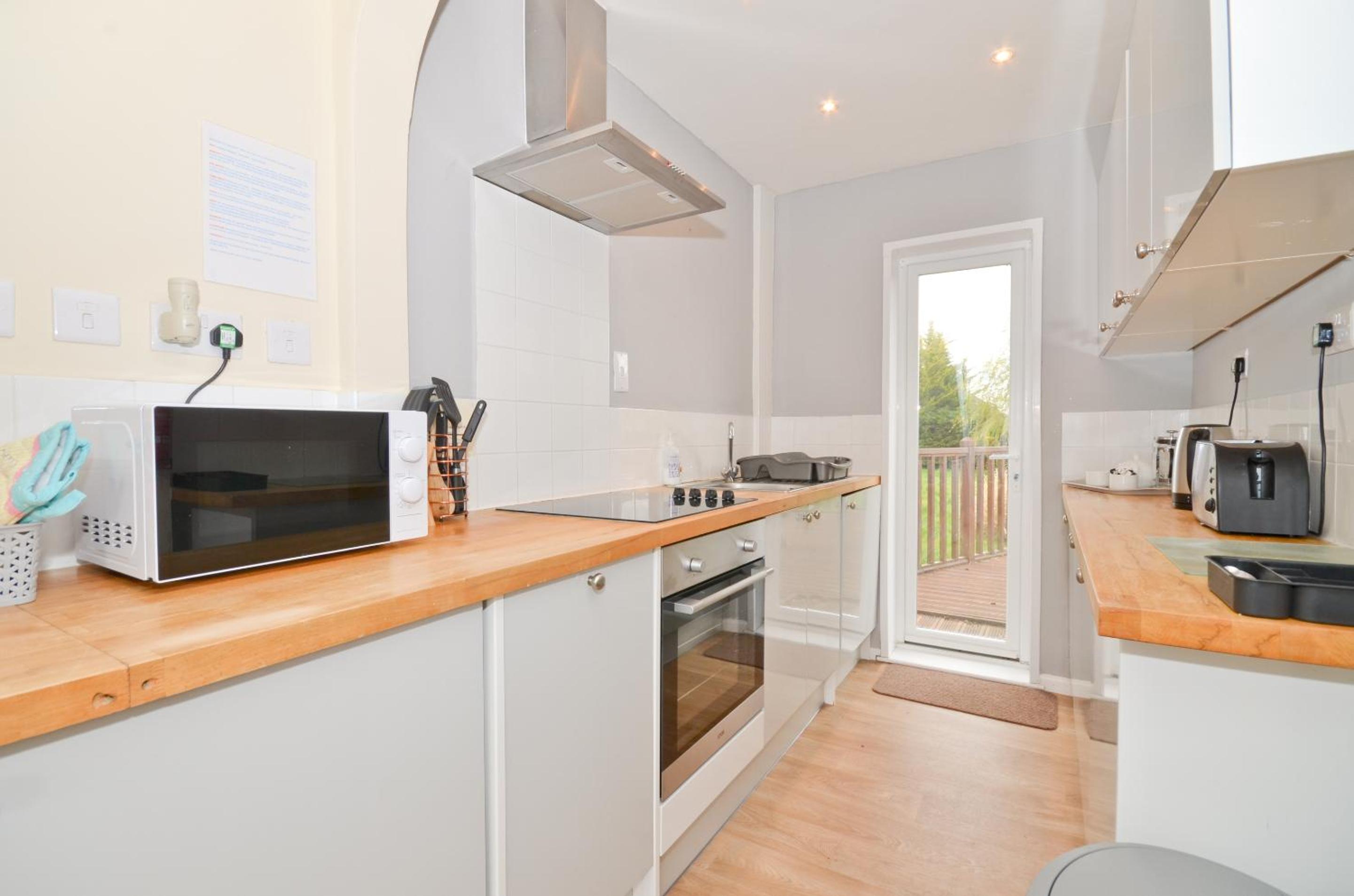 One-Bedroom House photo 2