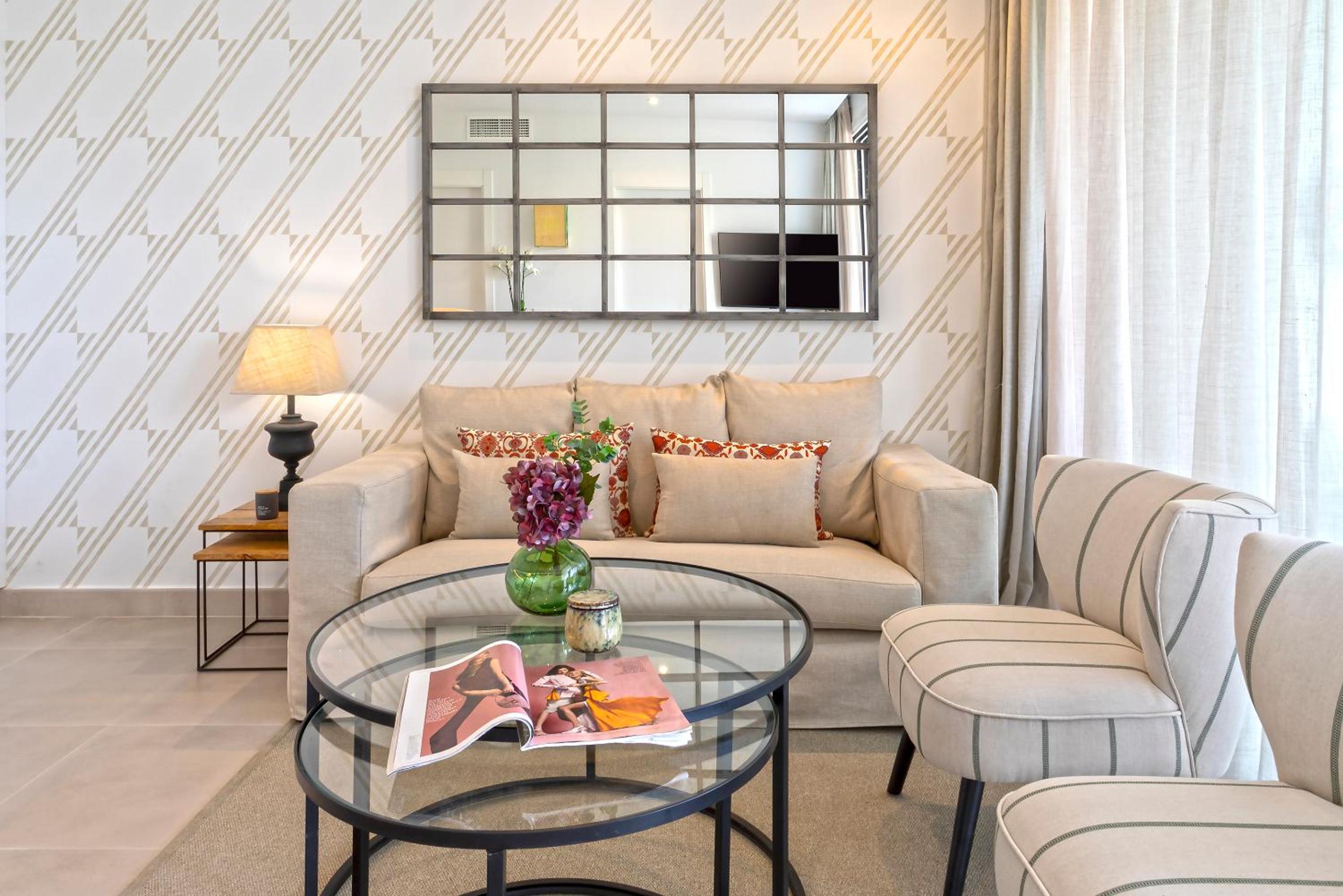 Apartamento de Dos Habitaciones con Terraza