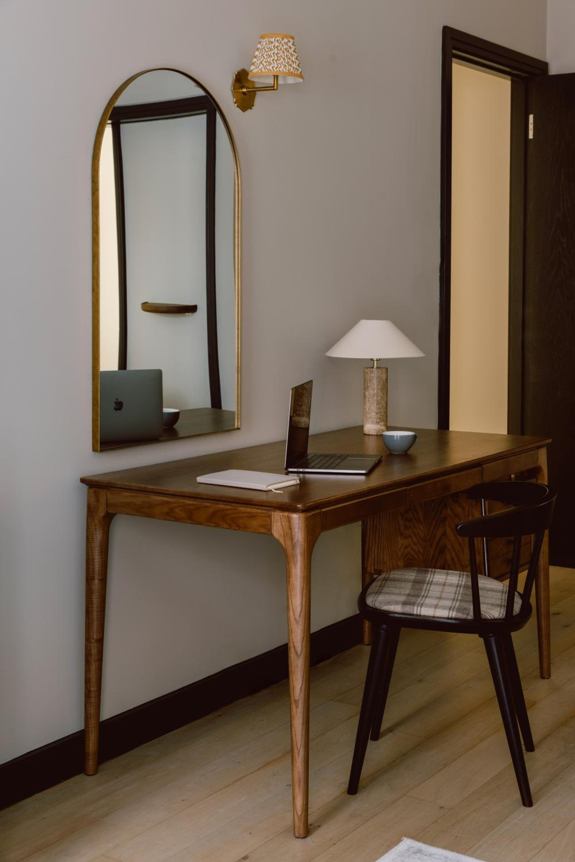 Premium Two Bedroom Apartment thumbnail 5