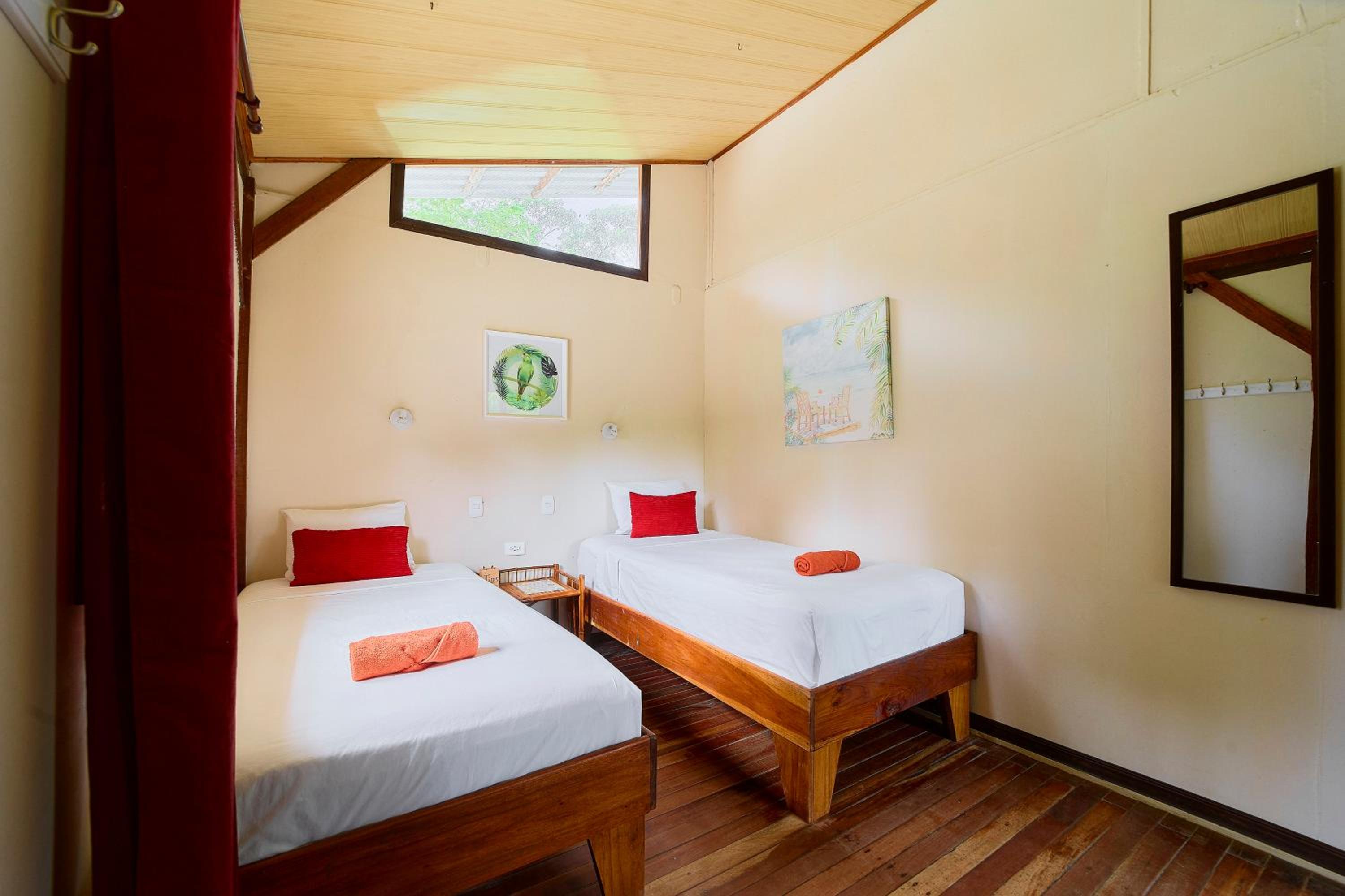 Standard Double Room with Shared Bathroom photo 2