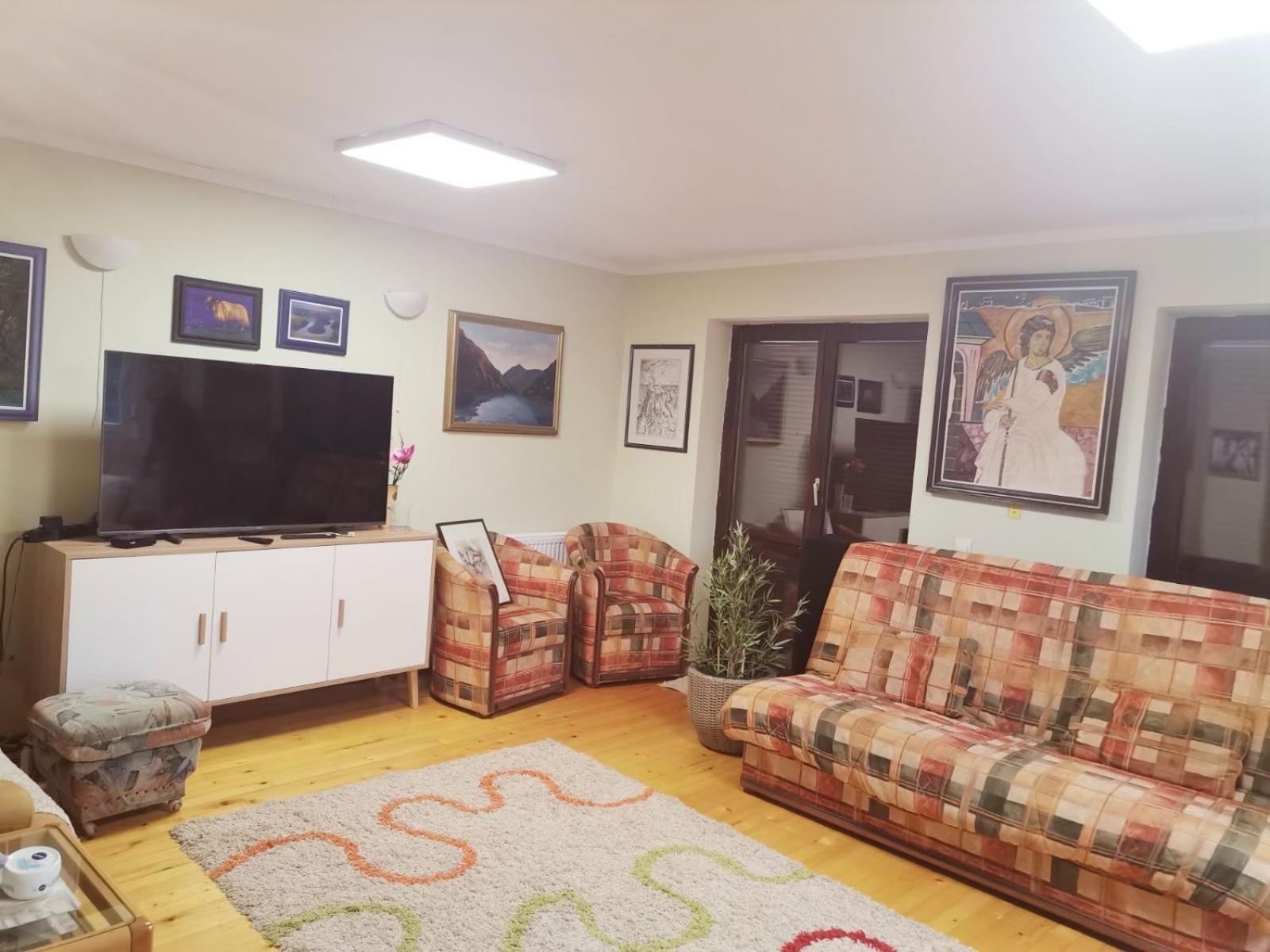 Apartment - Split Level