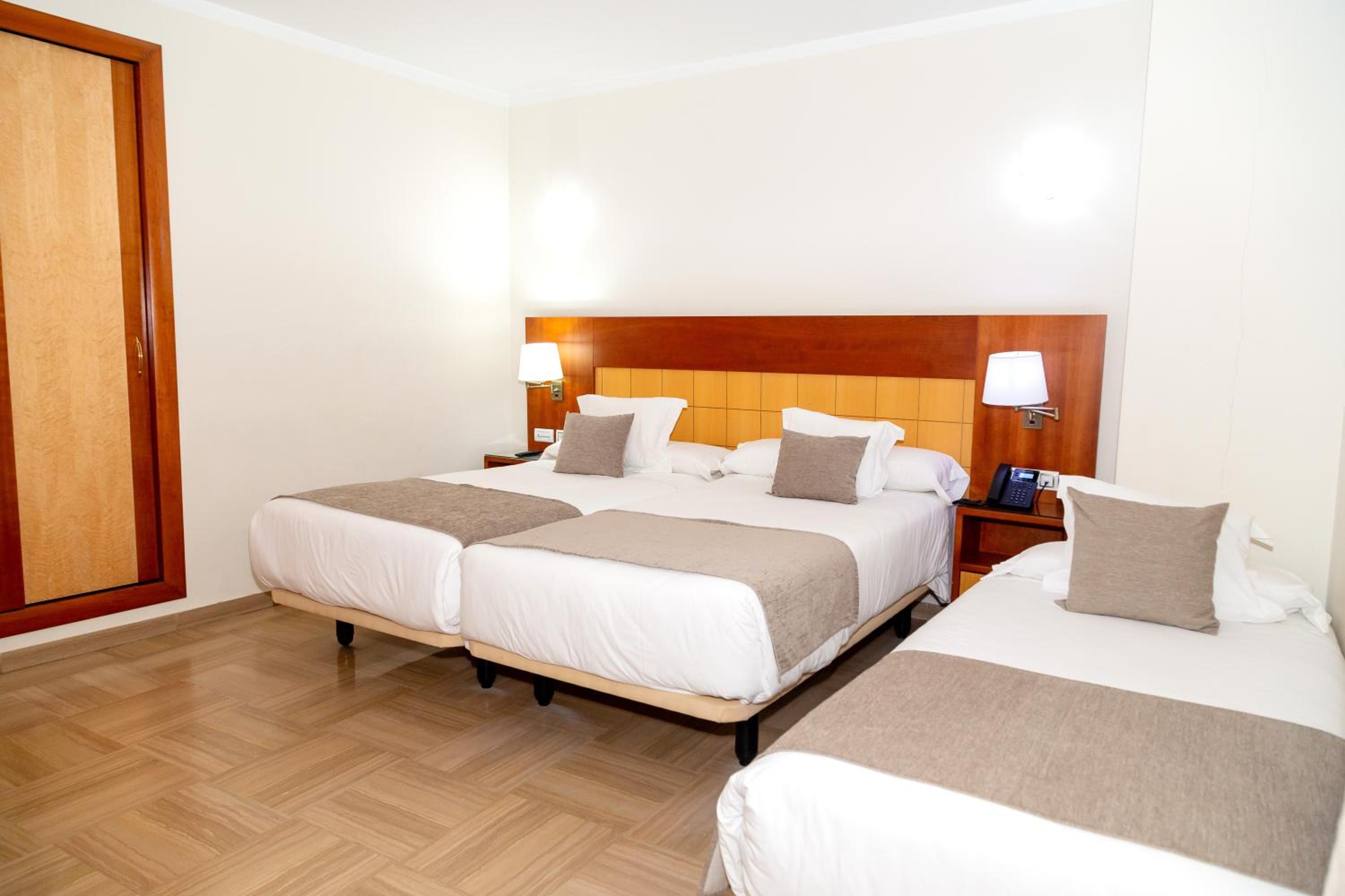 Habitación Doble o Twin con Cama Extra