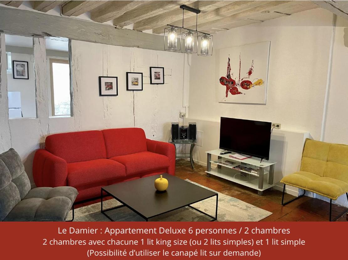 Deluxe Two-Bedroom Apartment with Garden View