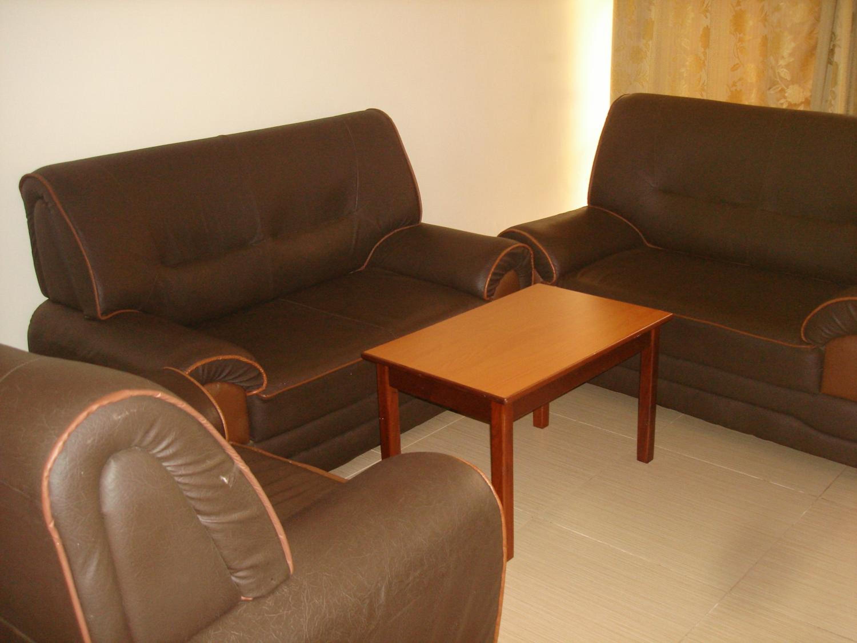 Family Room photo 2