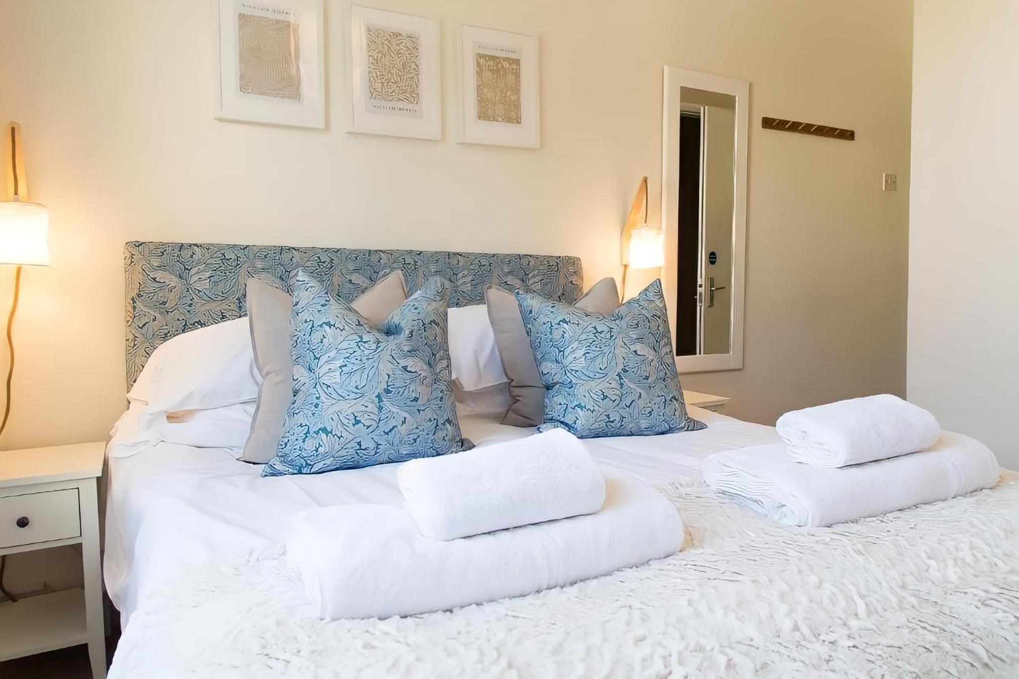 Double Room with Private Bathroom - Photo 1