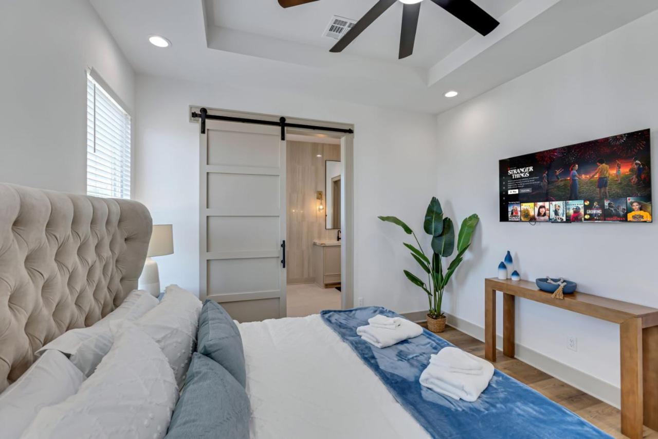 Four-Bedroom House photo 3