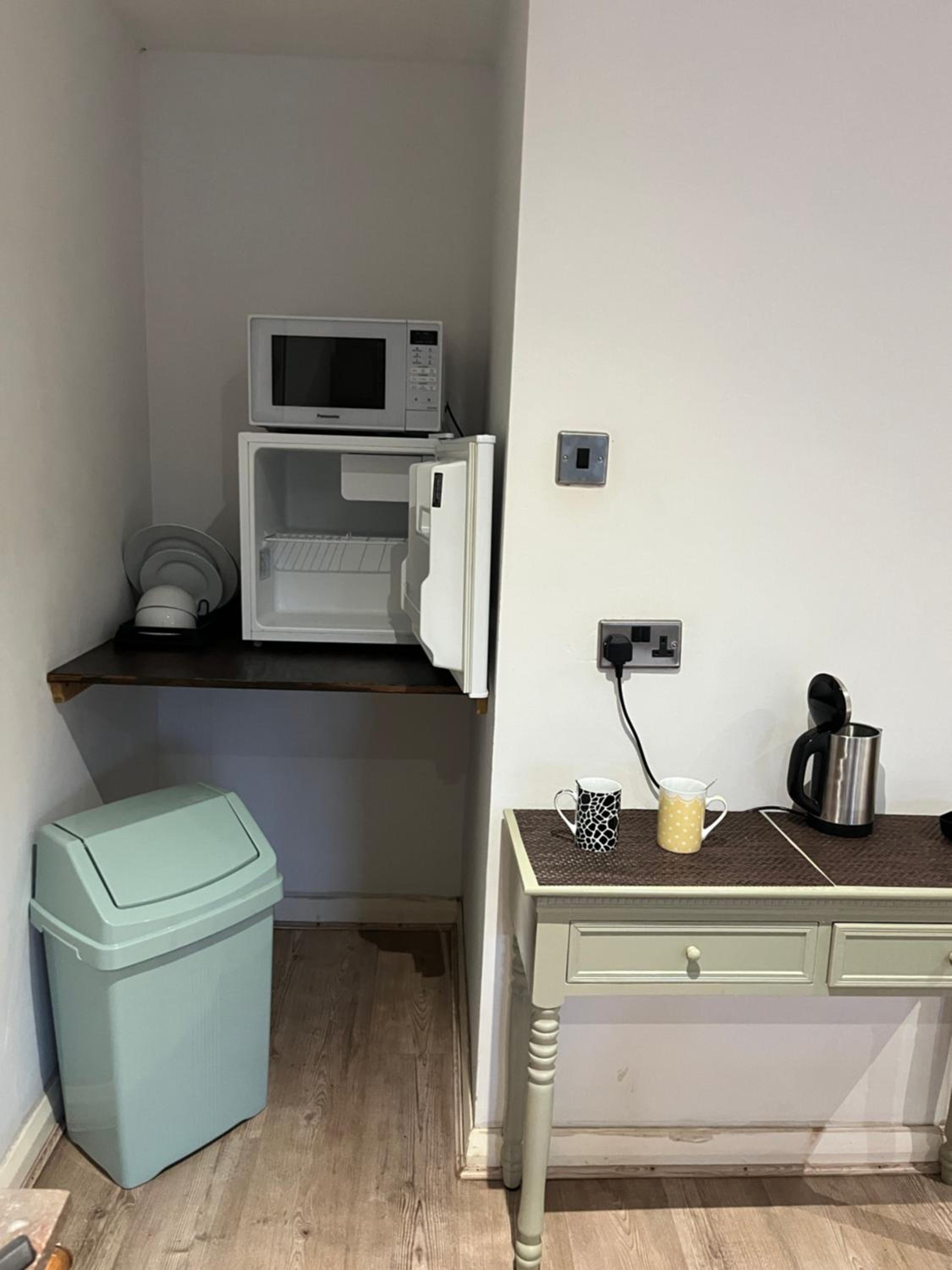 Budget Twin Room photo 3