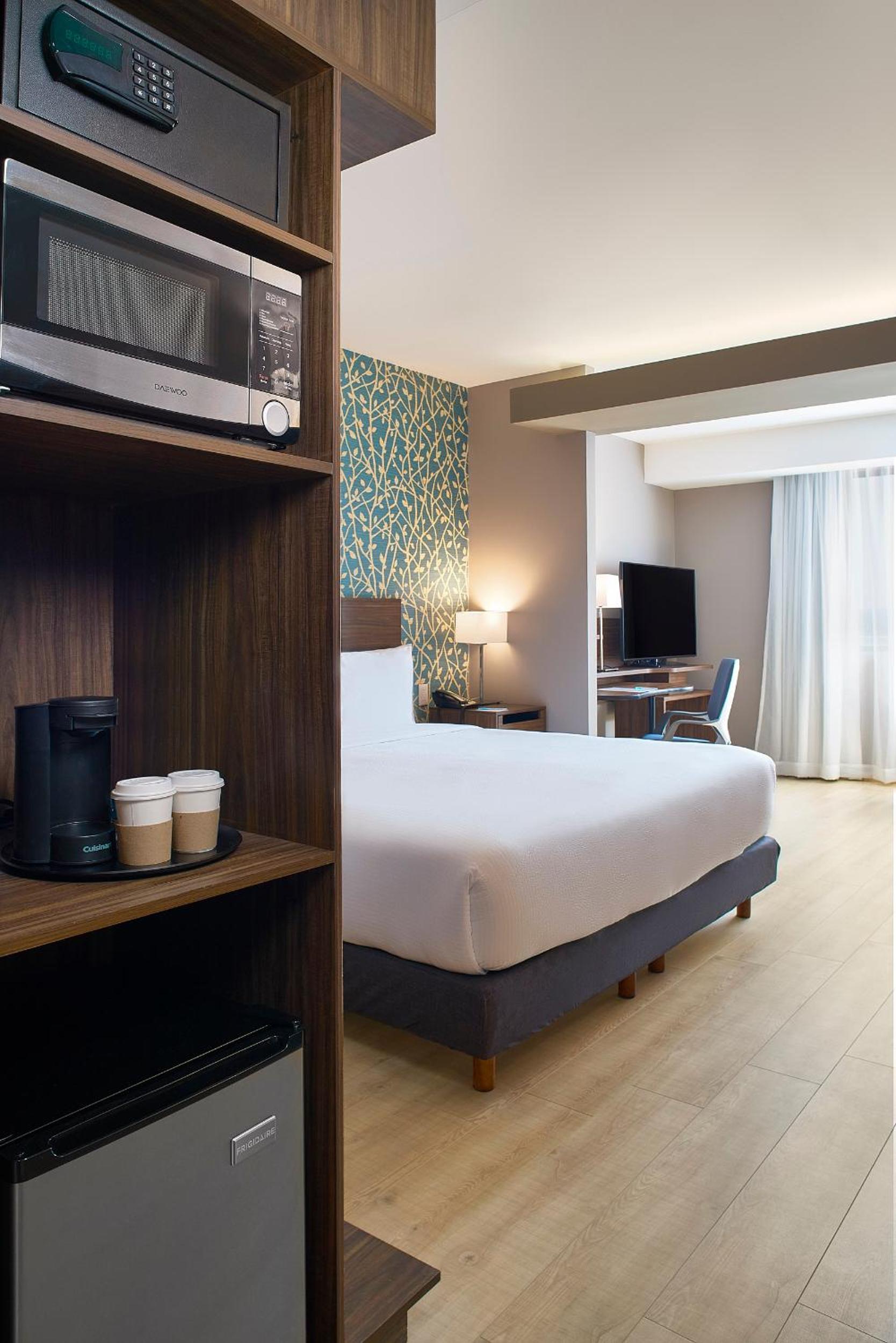 King Suite with Sofa Bed photo 1