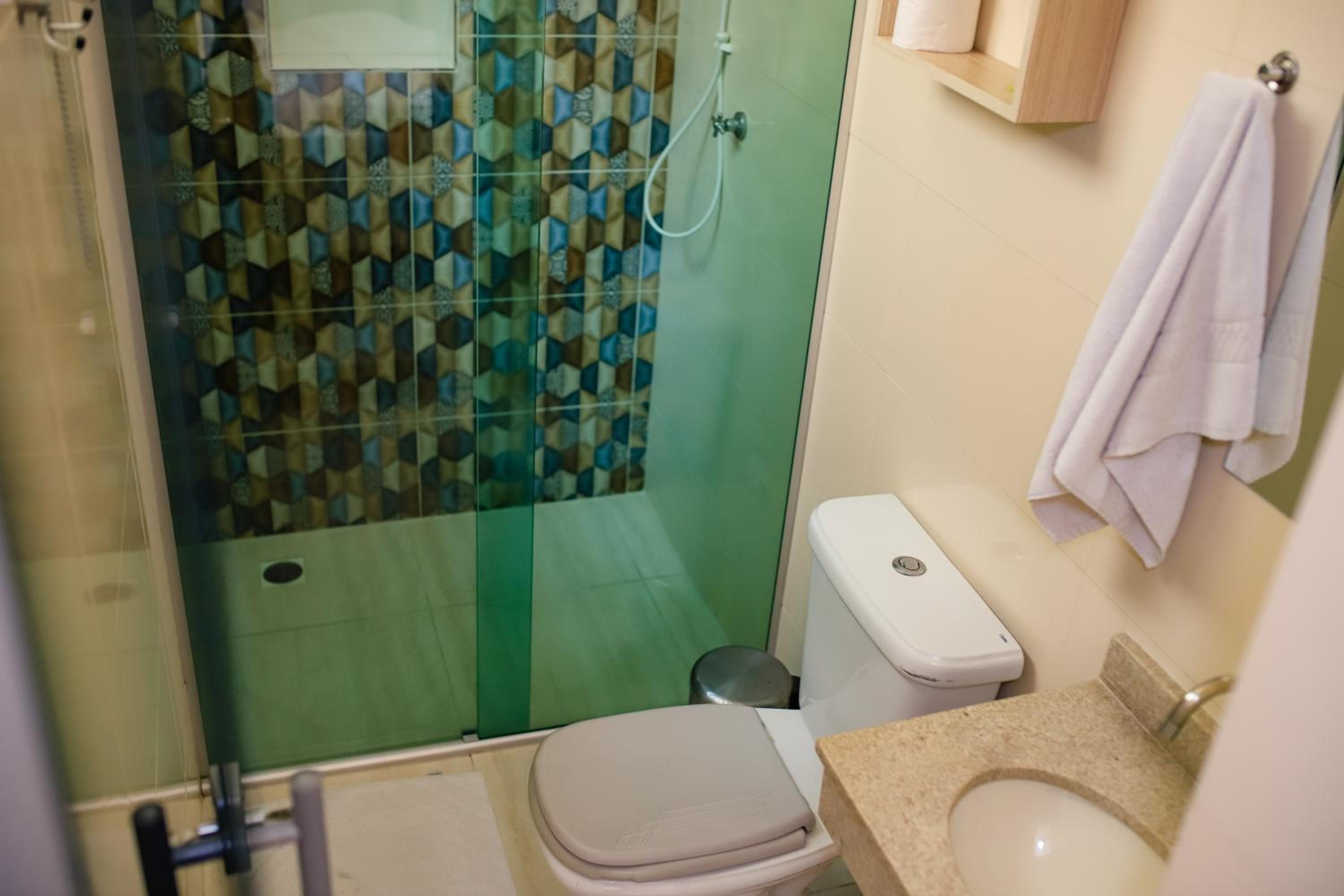 Quadruple Room with Private Bathroom photo 3