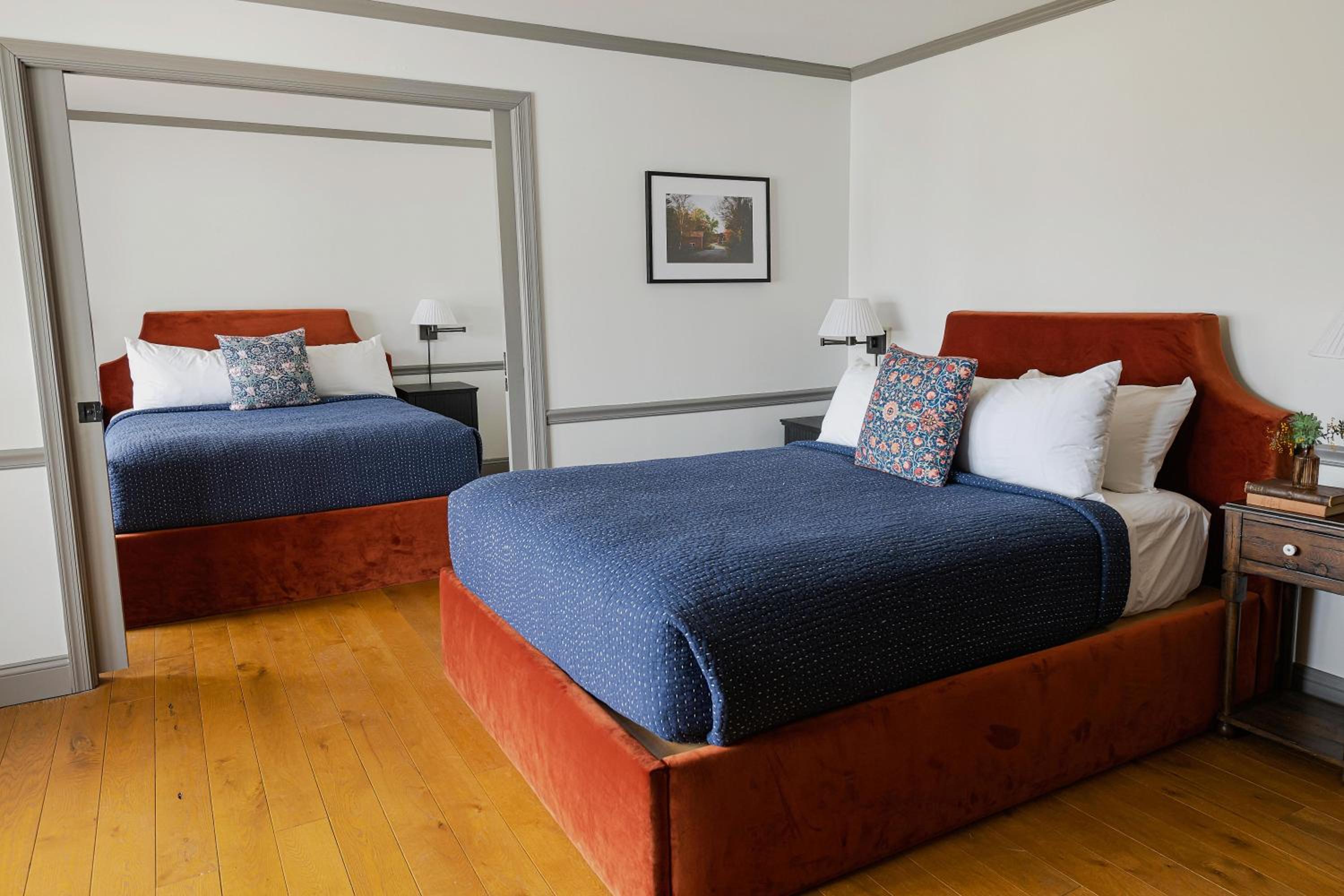 Super Big Suite w/Balcony Accessible - Photo 1