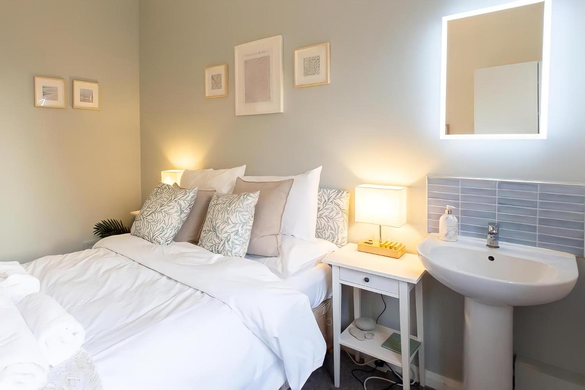 Double Room with Shared Bathroom