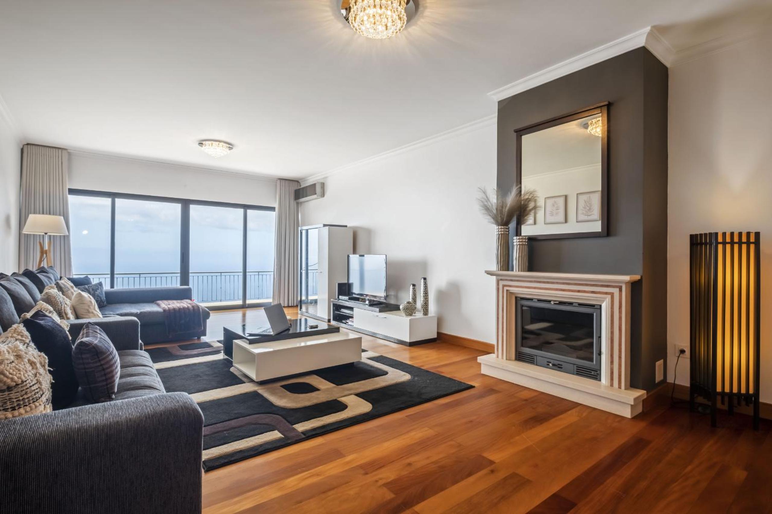 Villa with Sea View photo 1