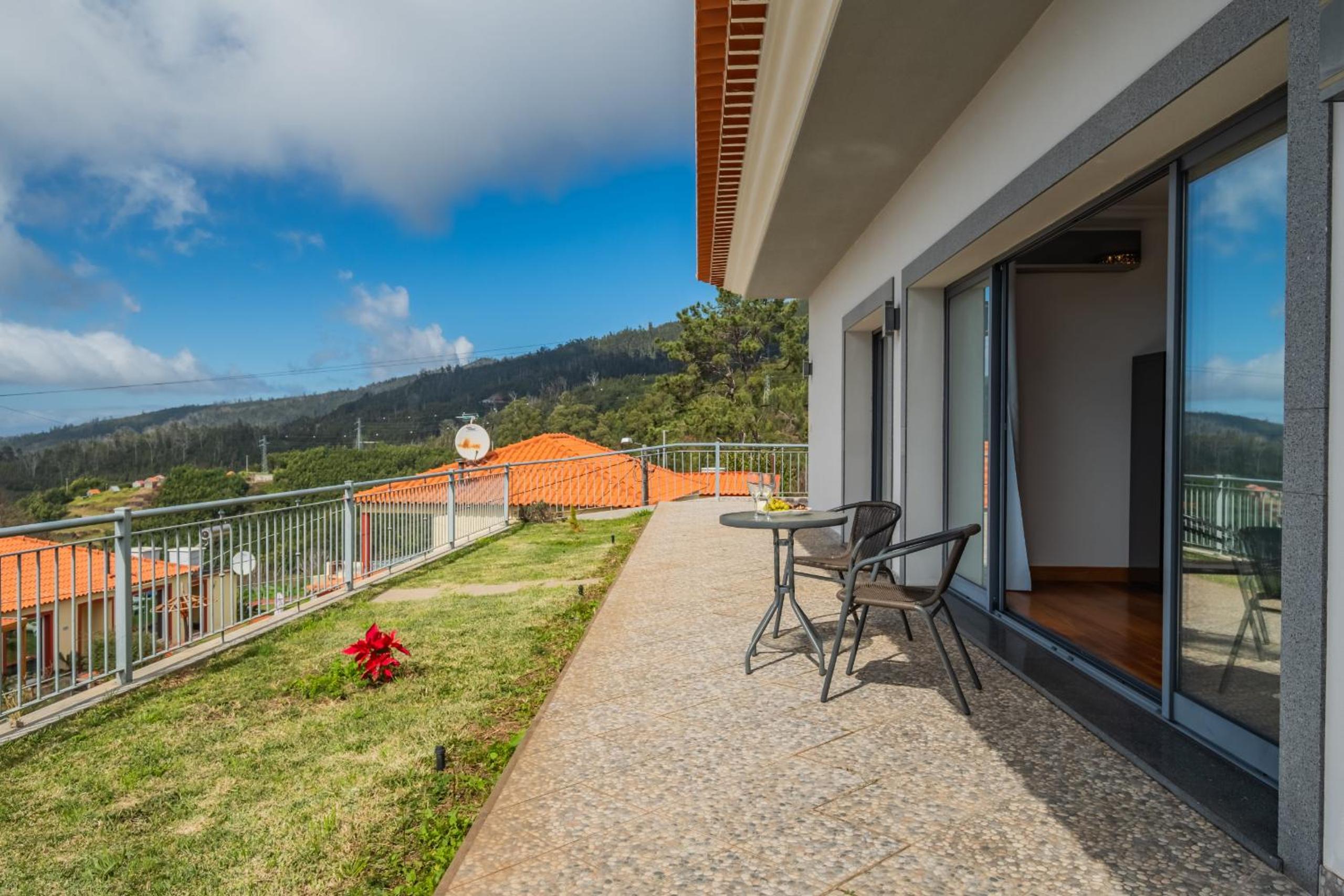 Villa with Sea View photo 3