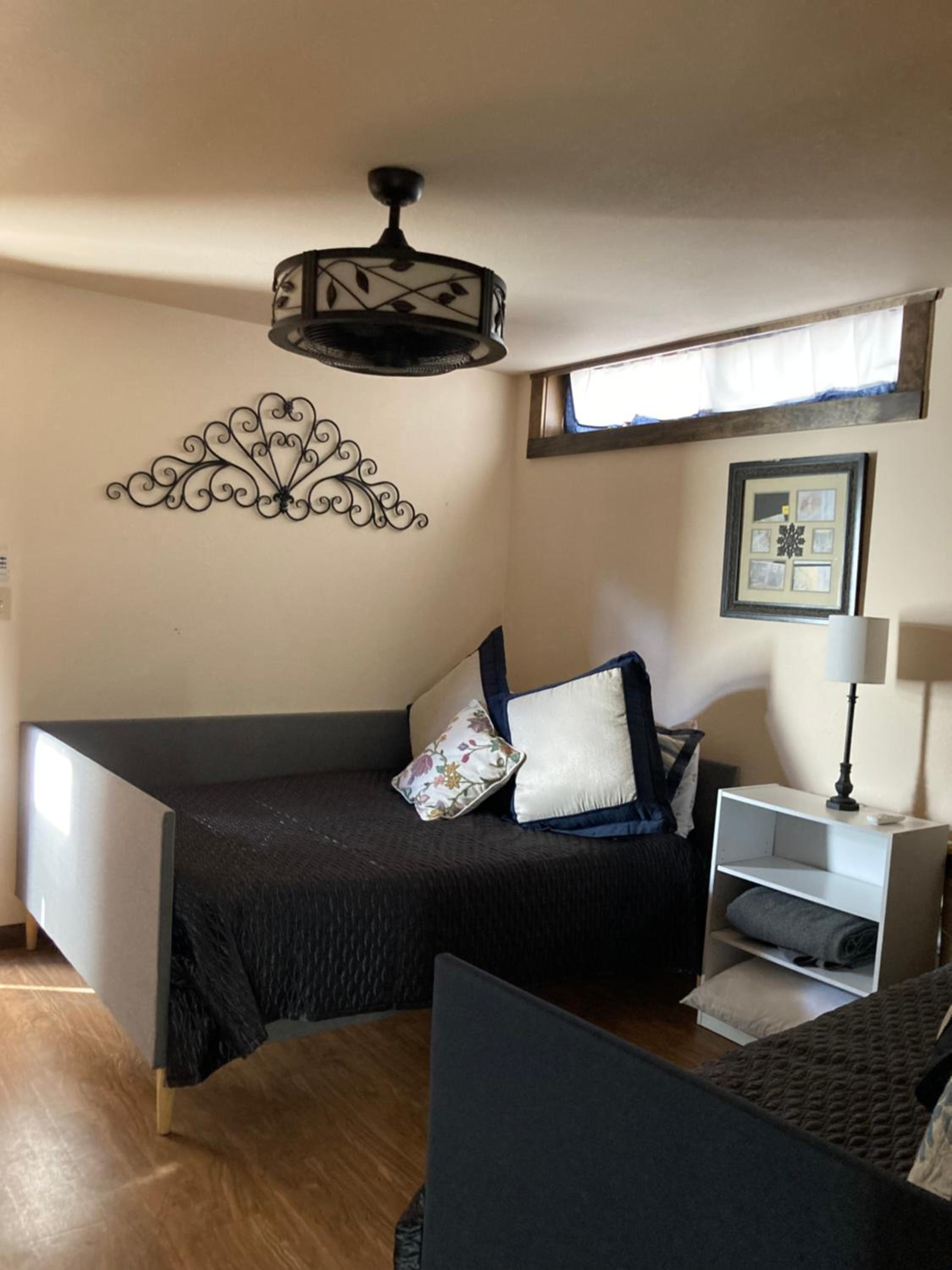 Three-Bedroom Apartment photo 2