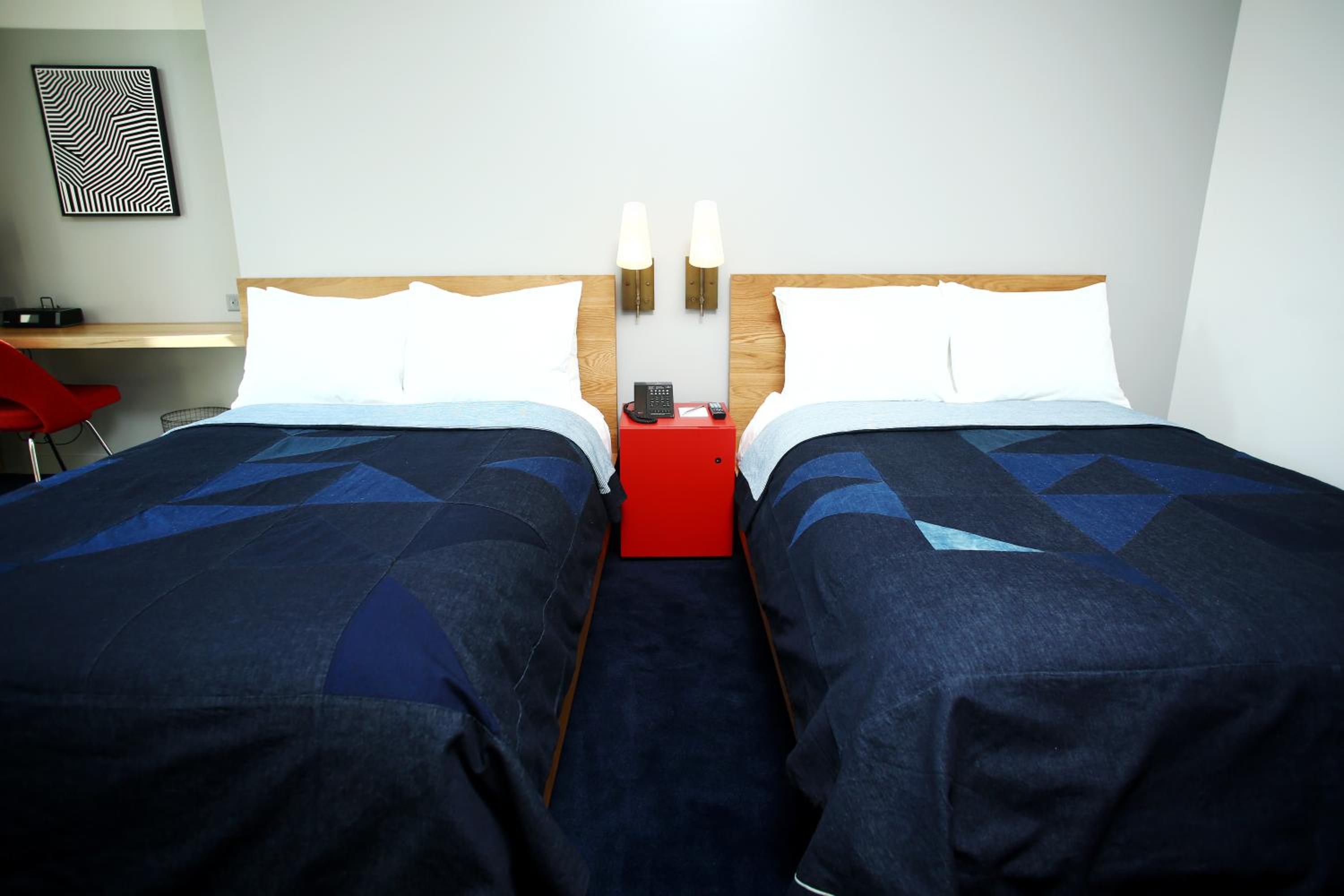 Deluxe Double Room with Two Double Beds photo 1