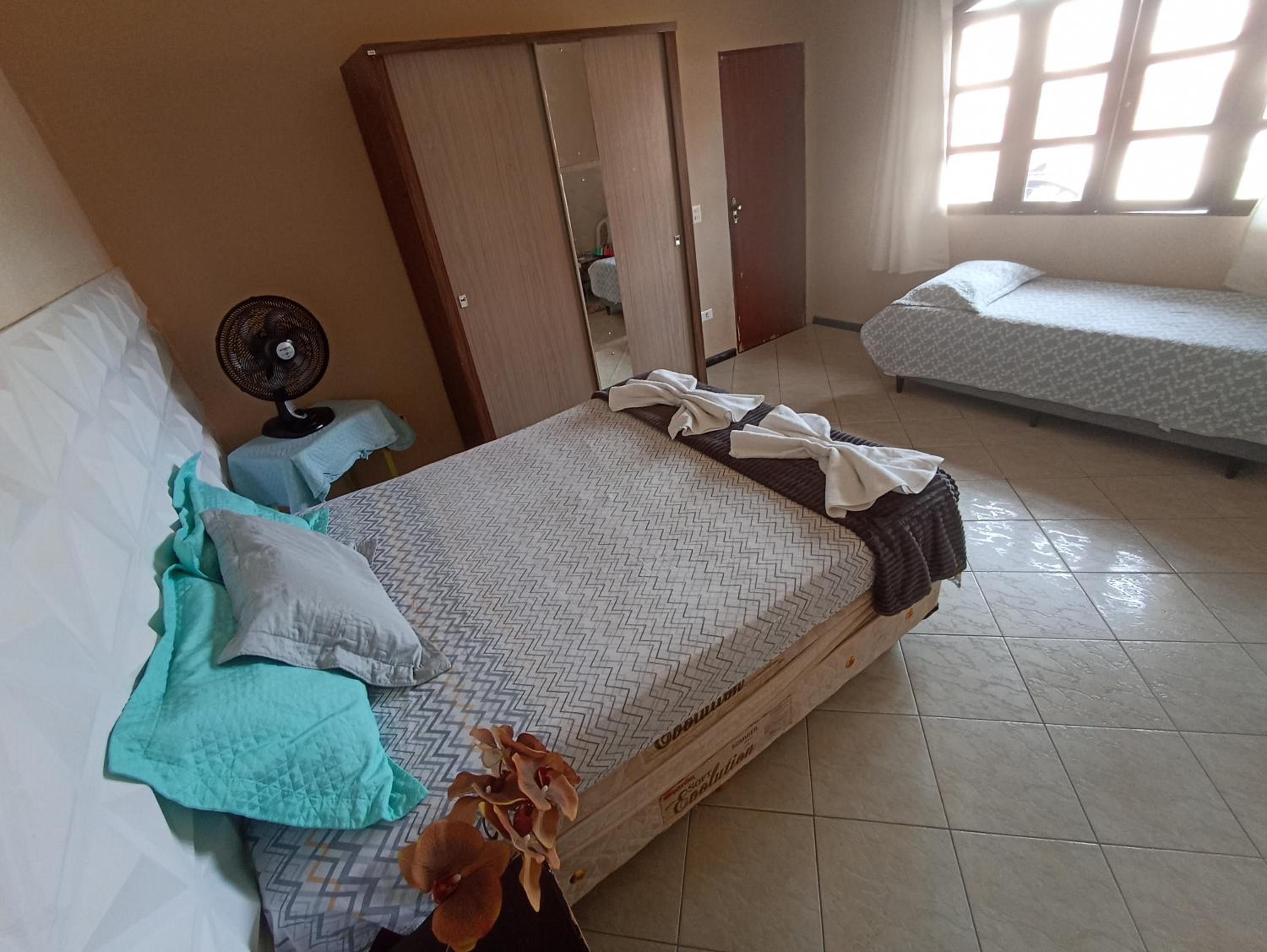 Triple Room with Private Bathroom - Photo 4