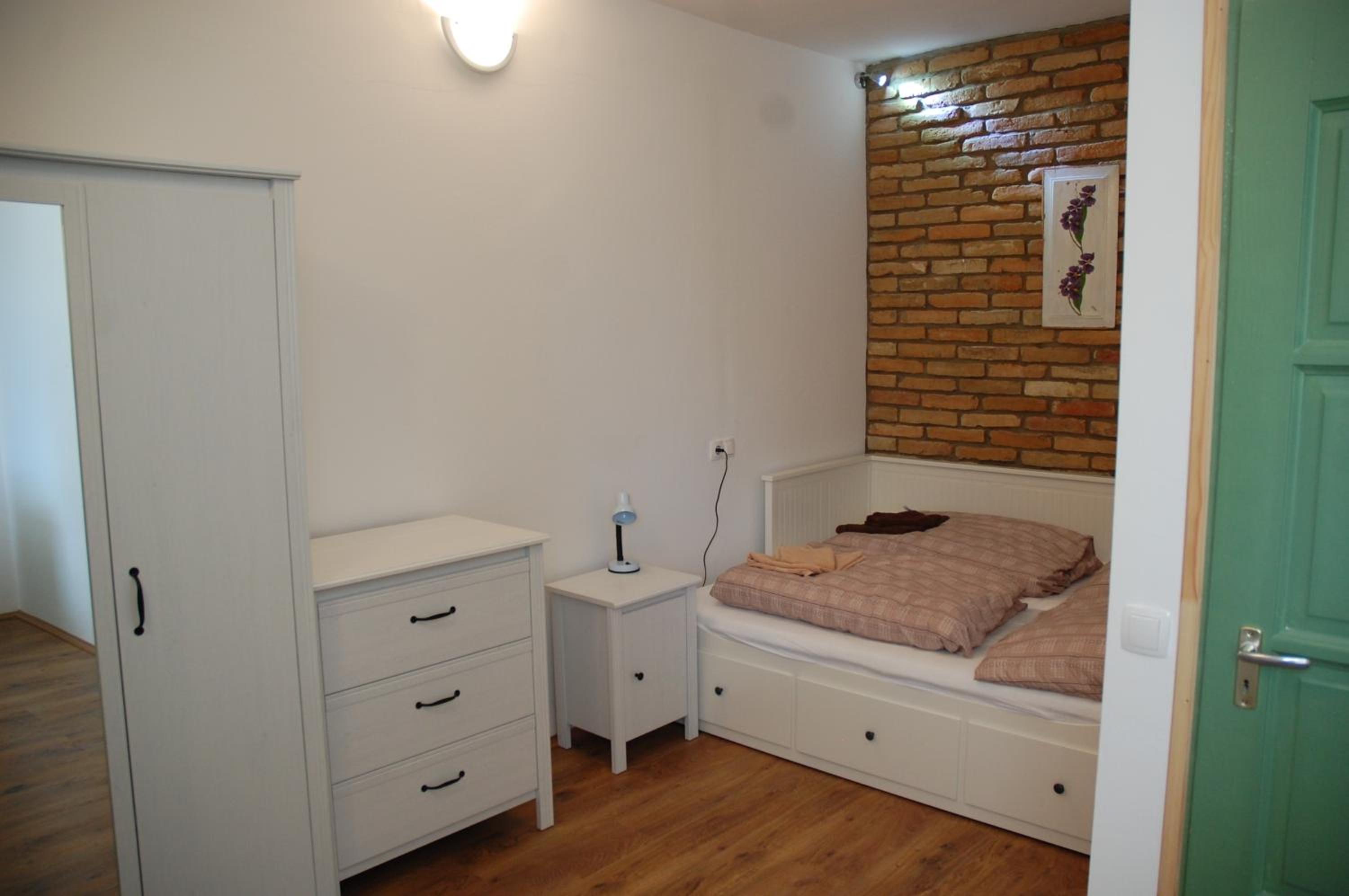 Double Room - Disability Access - Photo 4