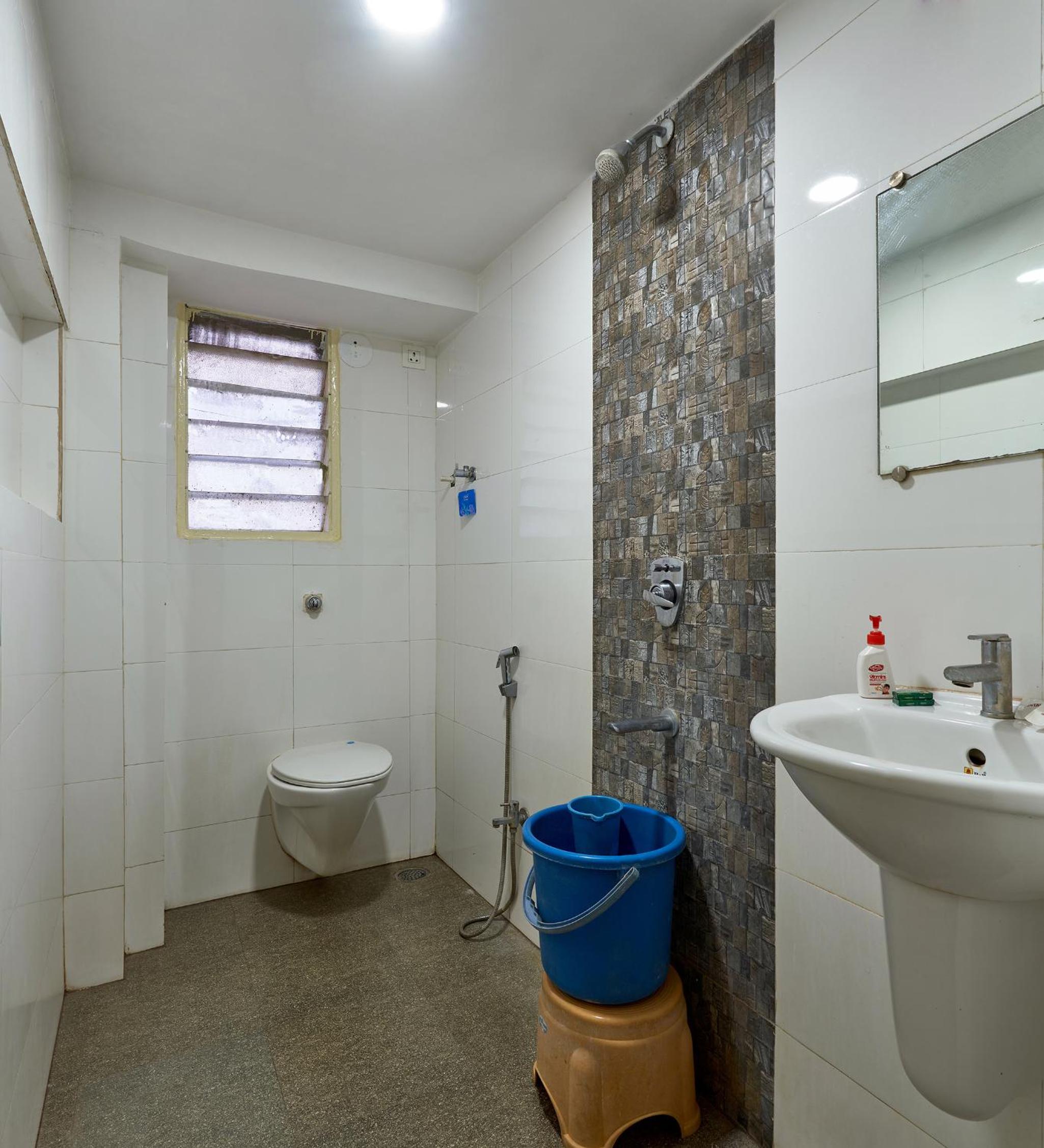 Standard Double Room With Fan photo 2