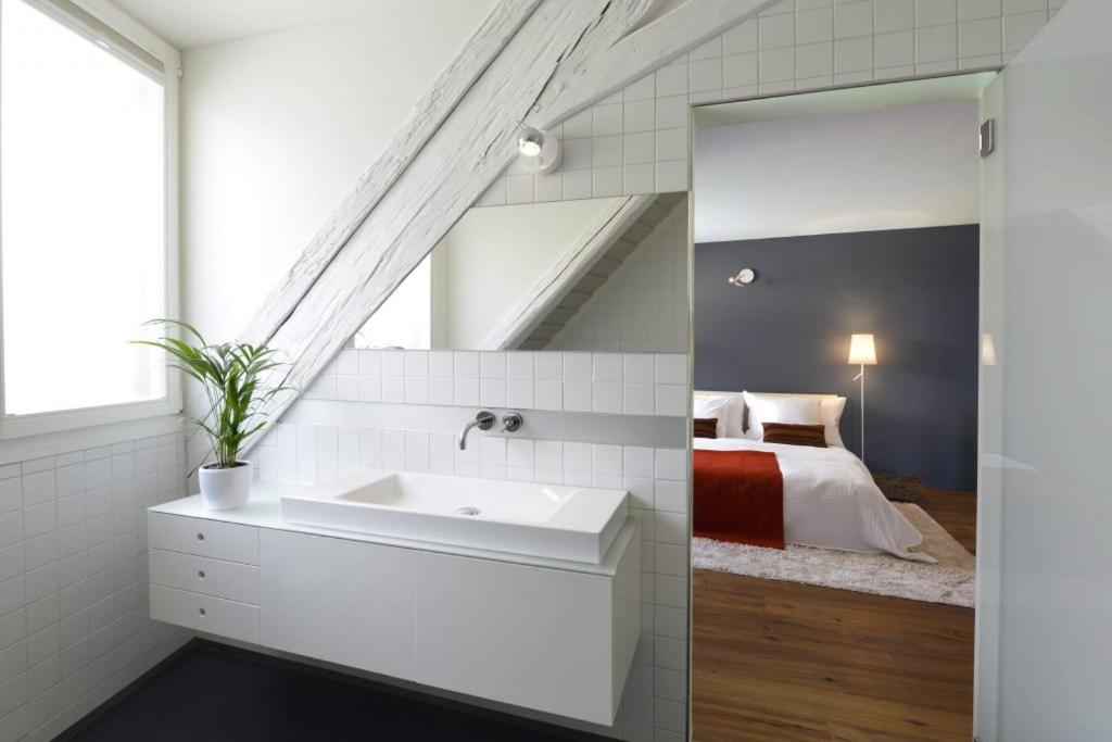 Deluxe Double Room with Shower photo 2