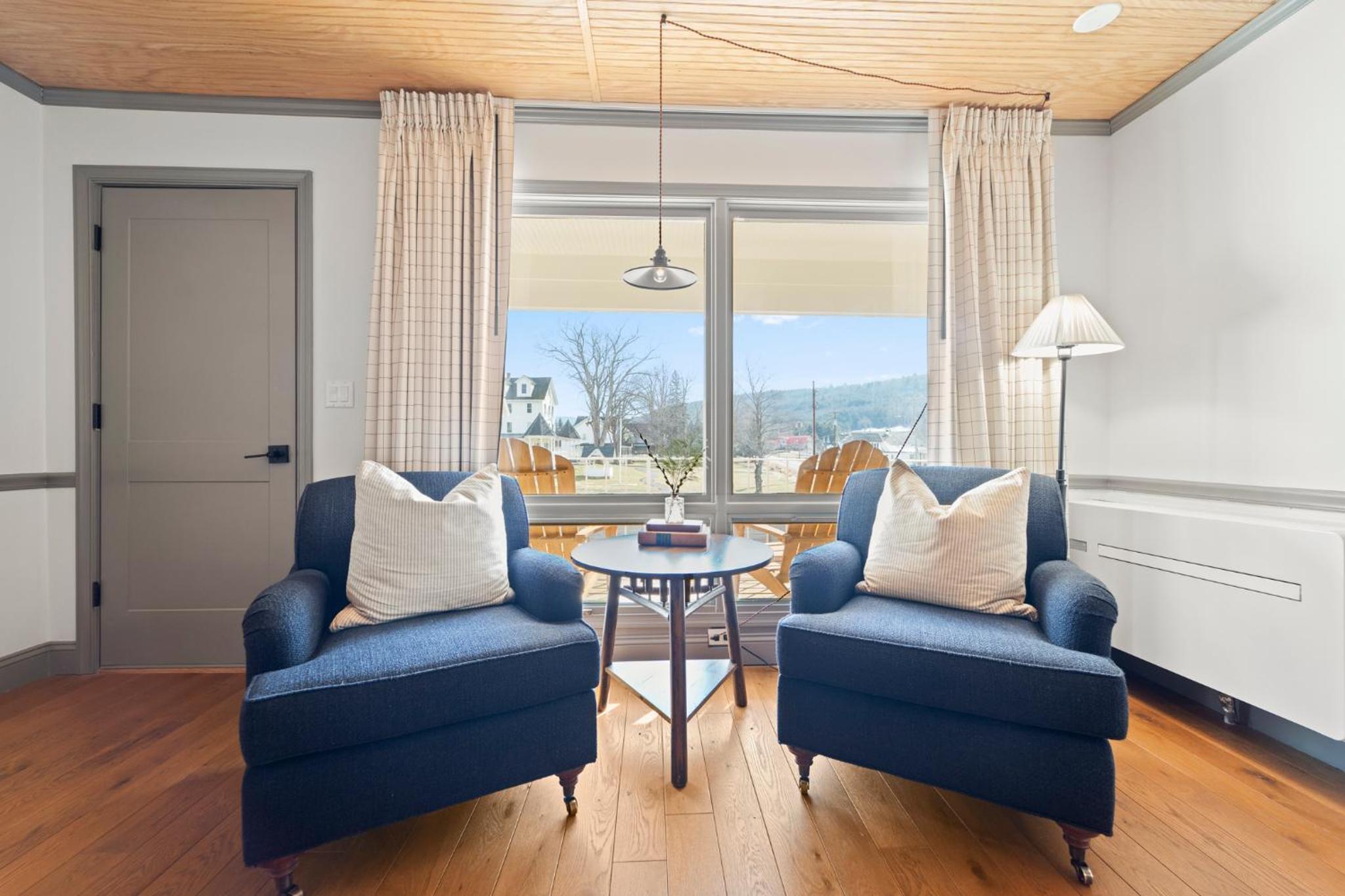 Windham View King W/Balcony - Photo 2