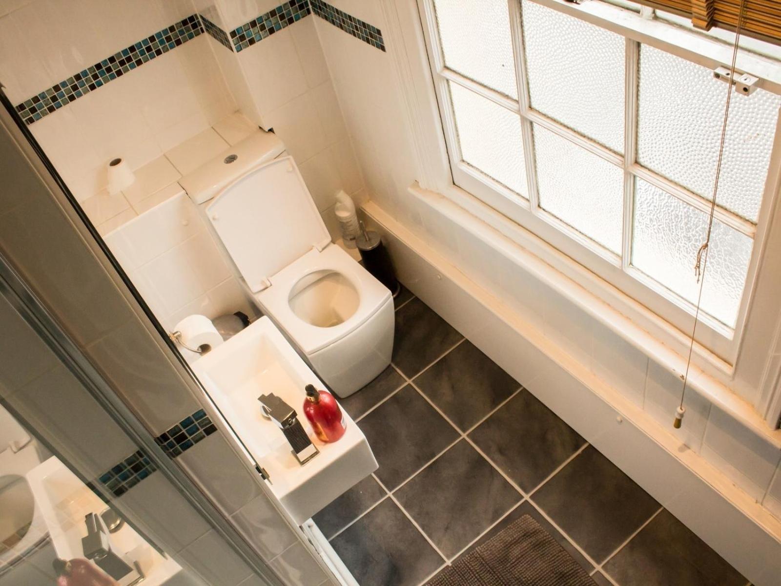 Double Room with Private Bathroom photo 2
