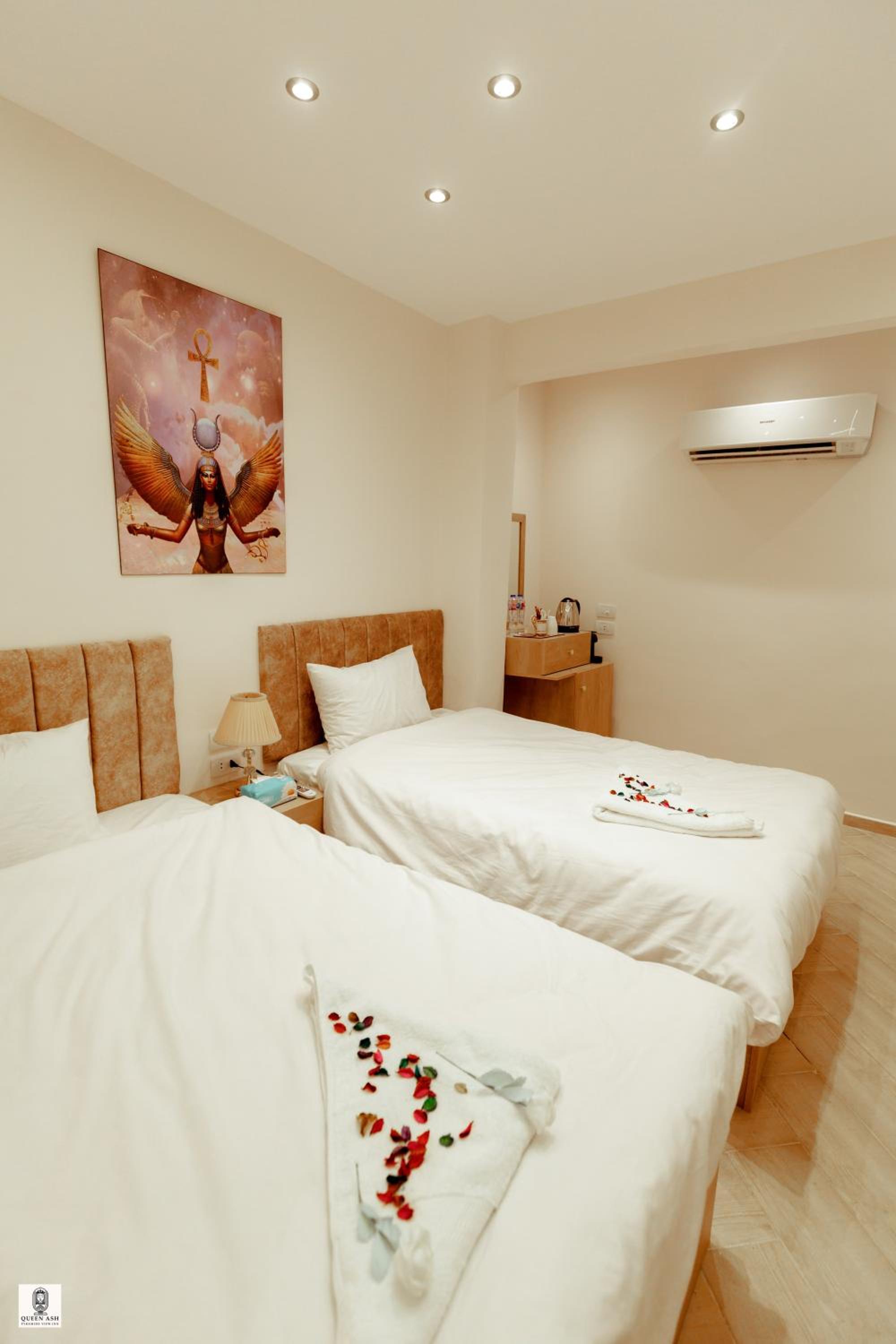 Twin Room With City View